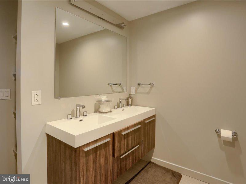 FISHTOWN - Residential Lease