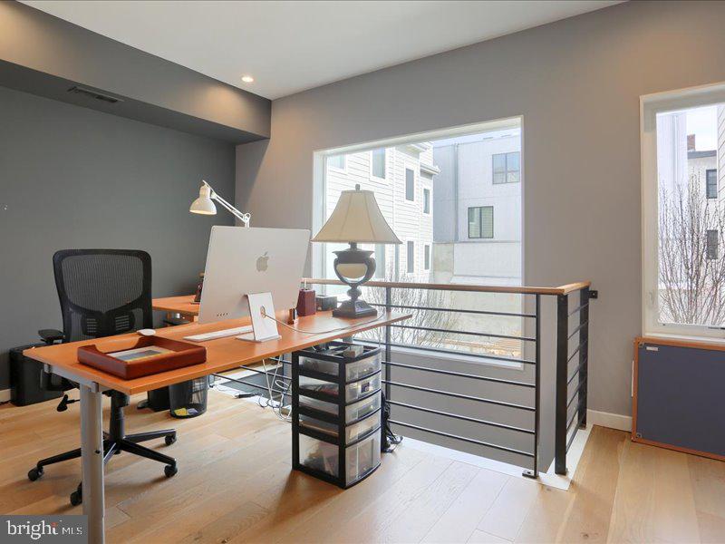 FISHTOWN - Residential Lease