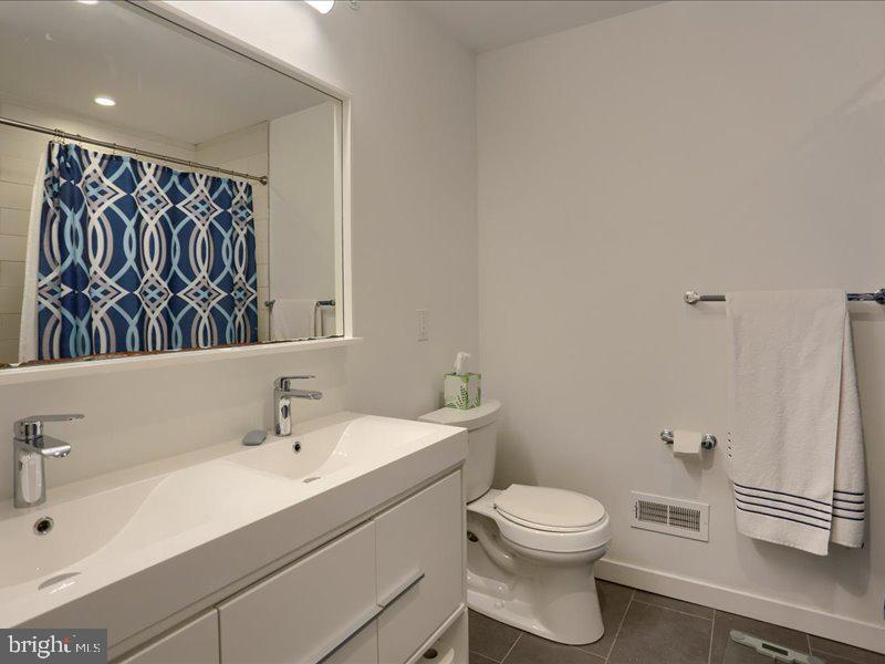 FISHTOWN - Residential Lease