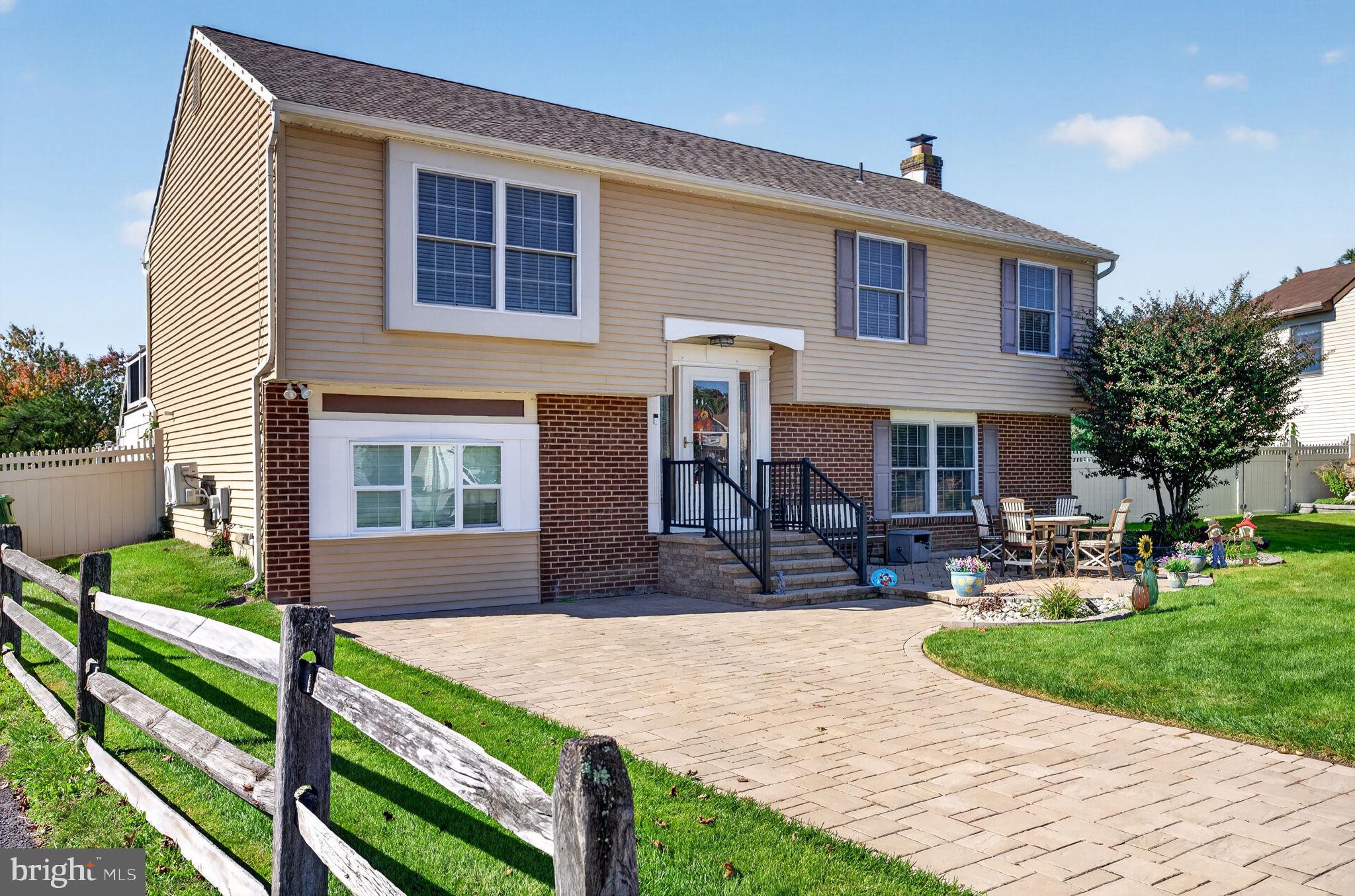29 CANDLEWOOD CIRCLE