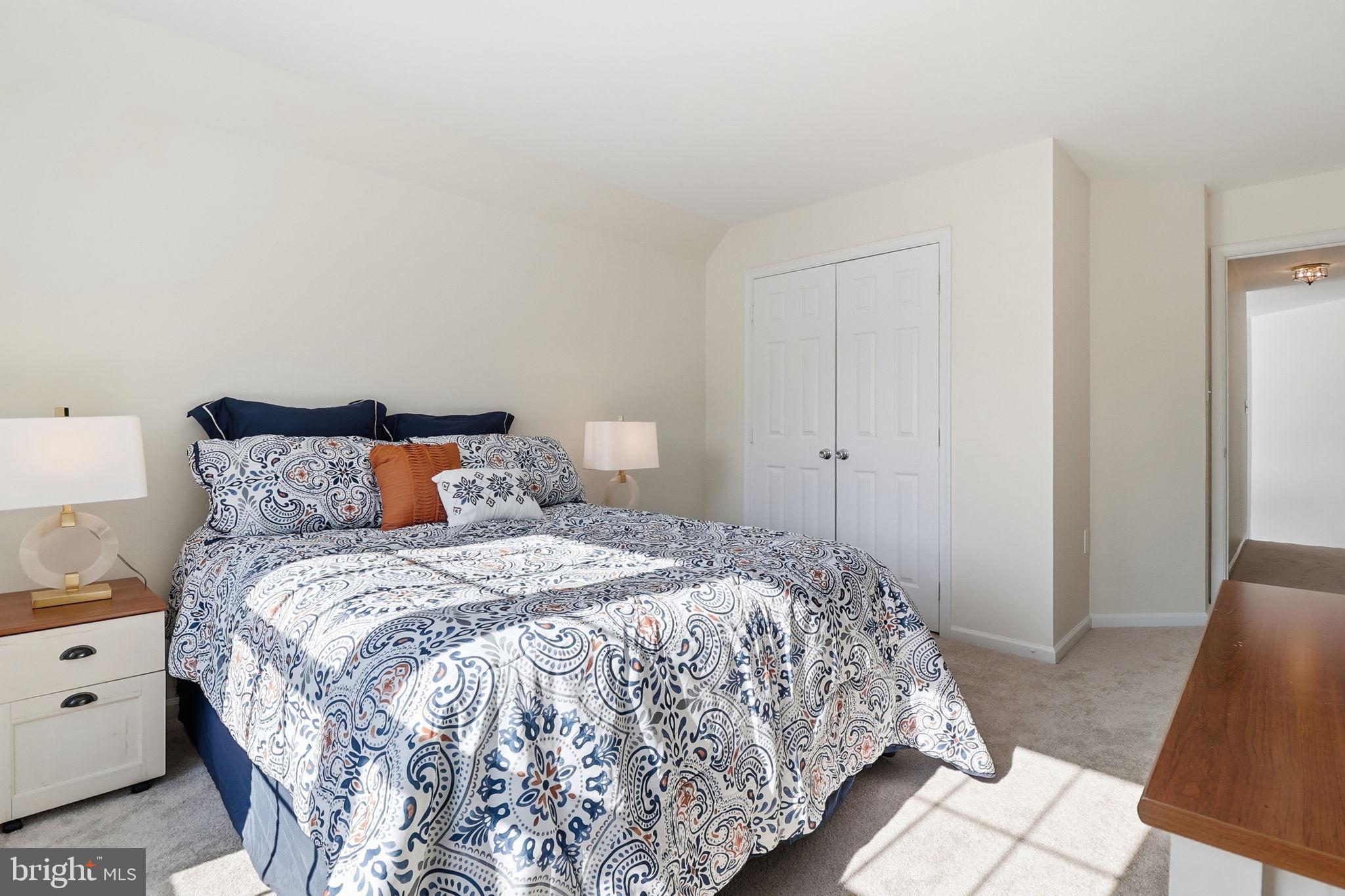 CHANTILLY HIGHLANDS - Residential