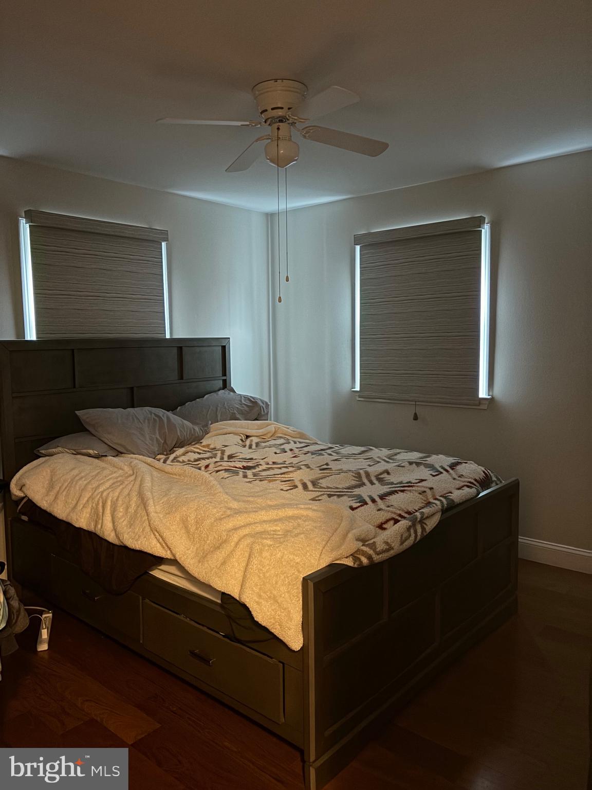 ENGLISH MANOR - Residential Lease