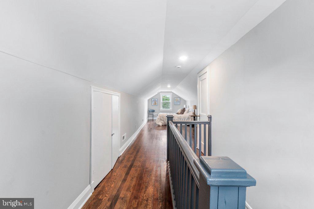 PARKVILLE - Residential