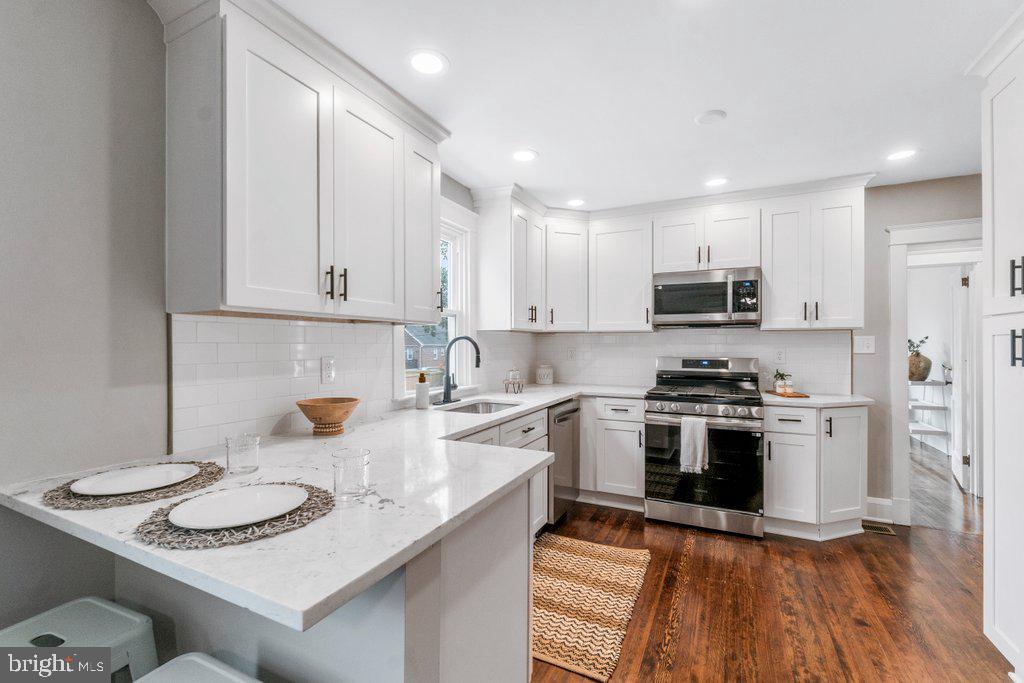 PARKVILLE - Residential