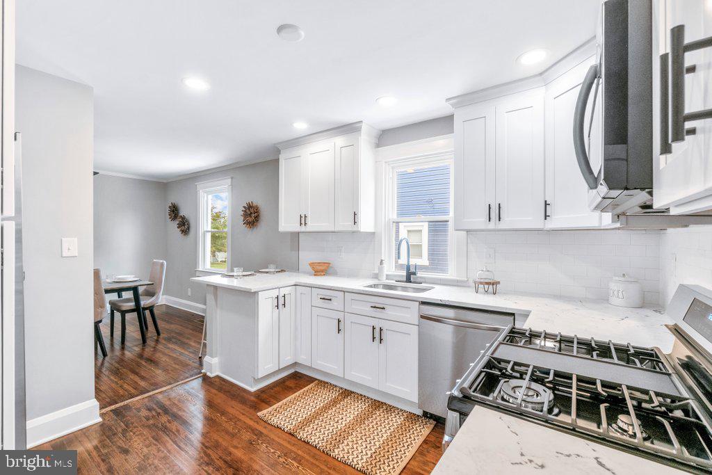 PARKVILLE - Residential