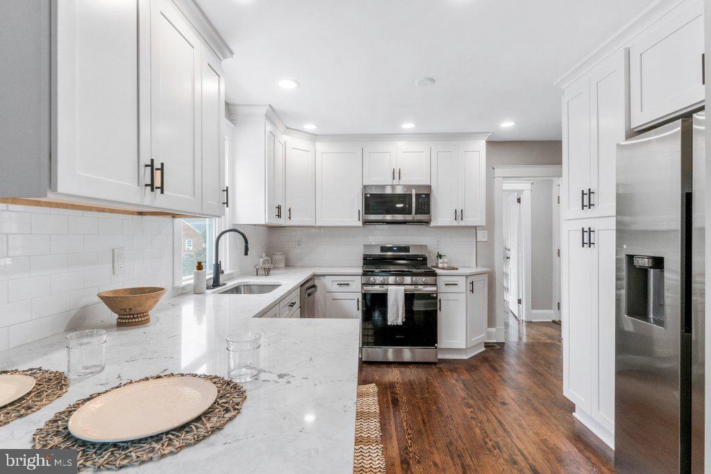 PARKVILLE - Residential