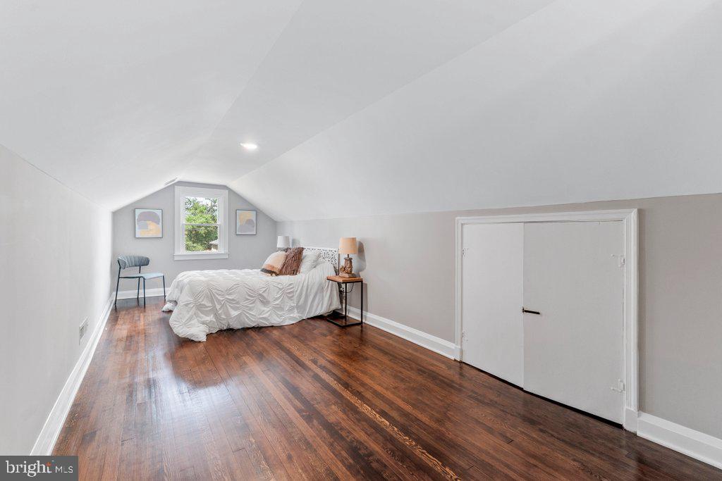 PARKVILLE - Residential