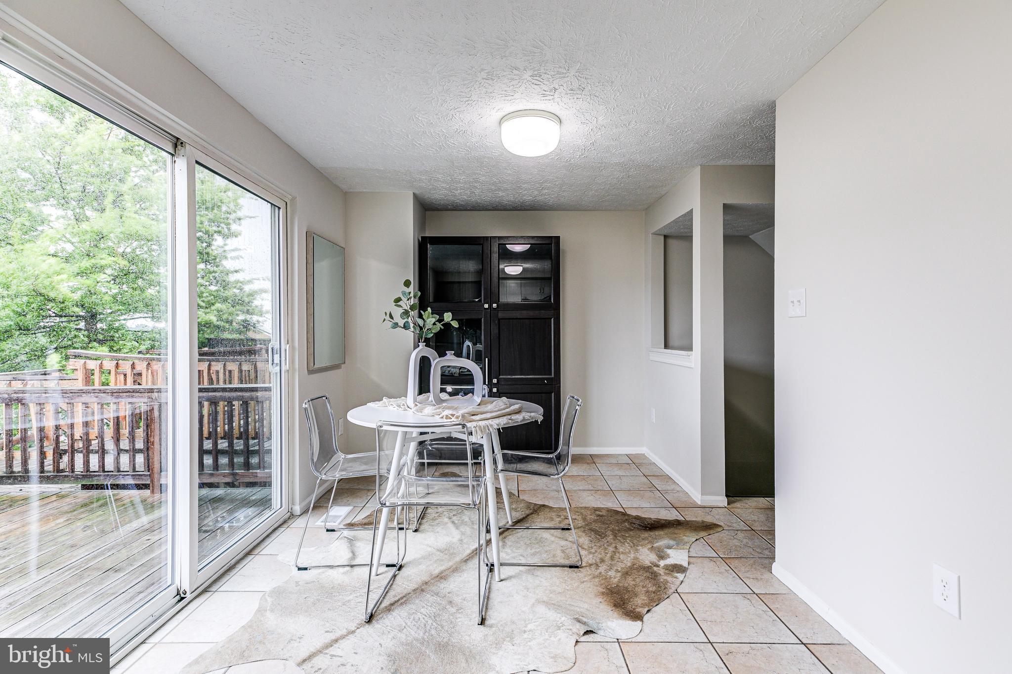 UPTON VILLAGE NORTH - Residential