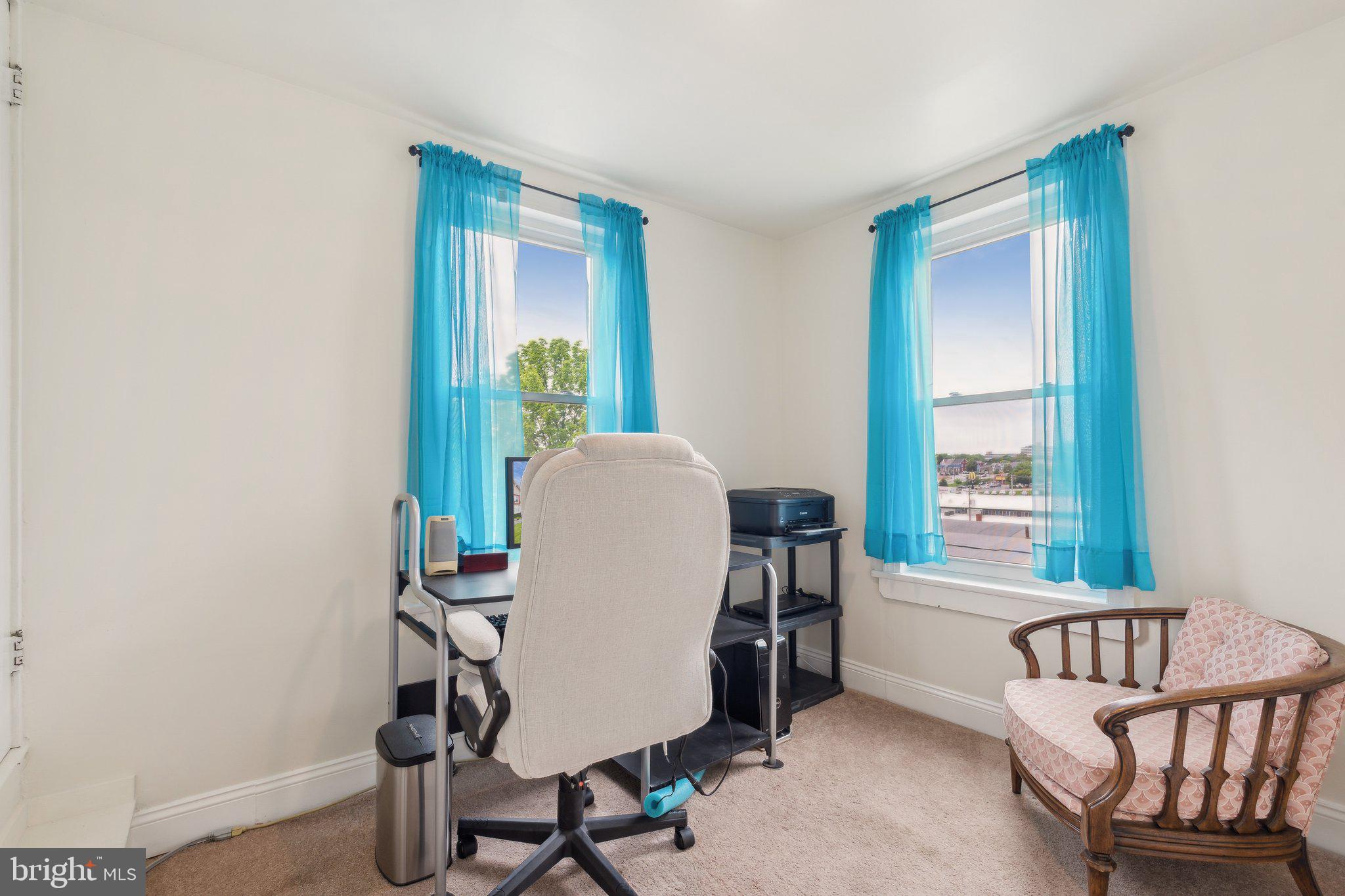 HAGERSTOWN - Residential