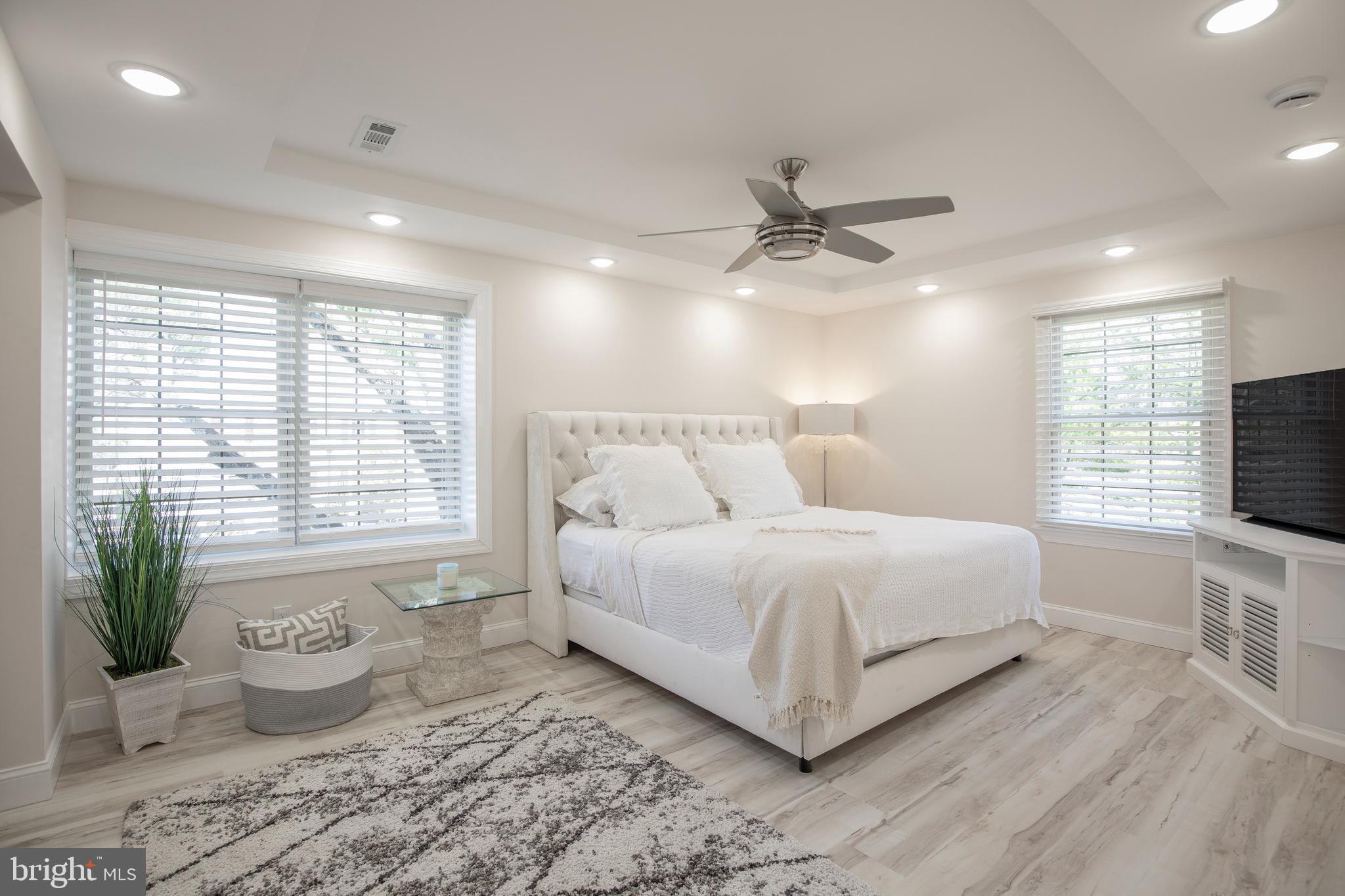 YORKSHIRE MDWS - Residential