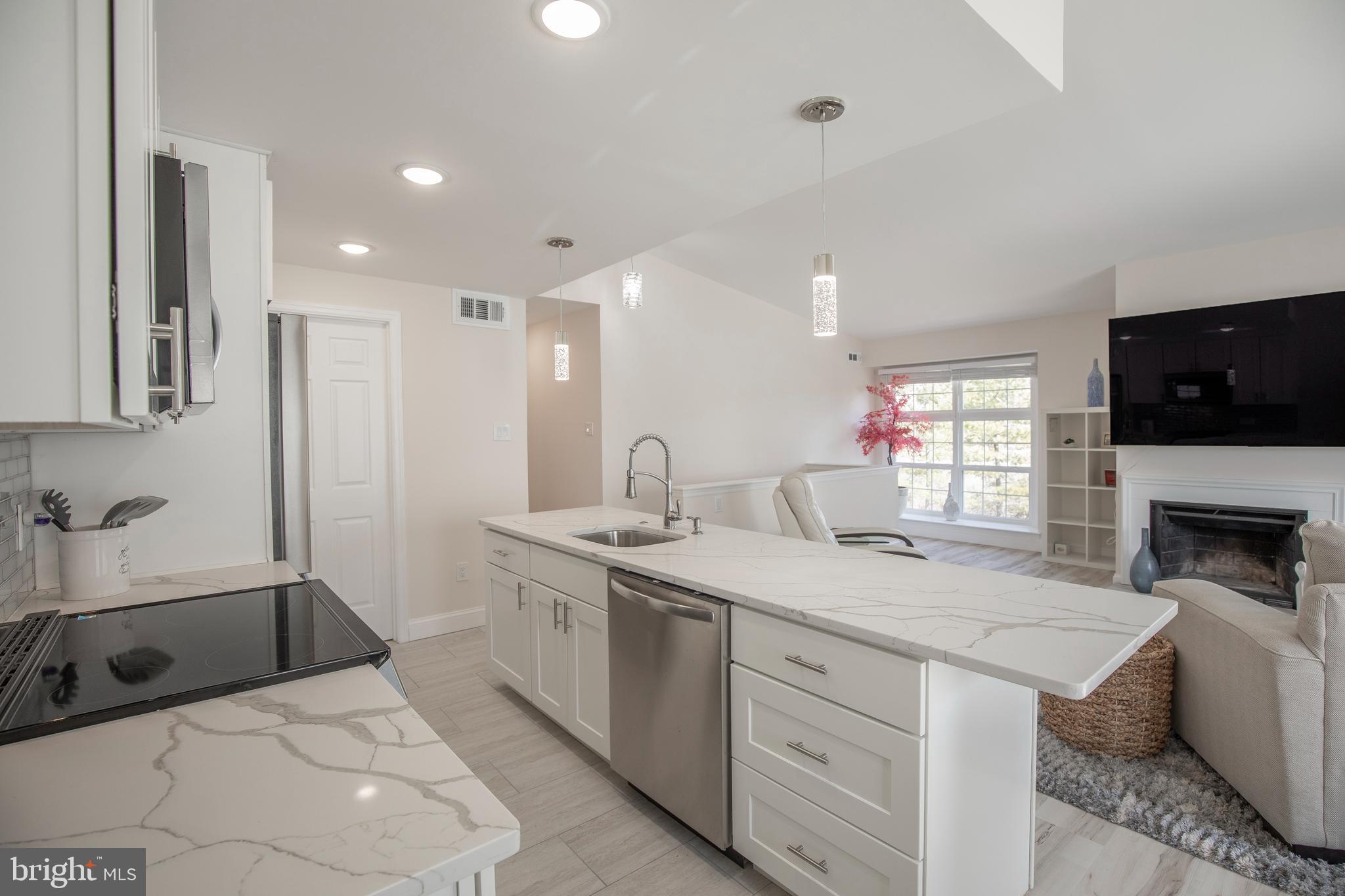 YORKSHIRE MDWS - Residential