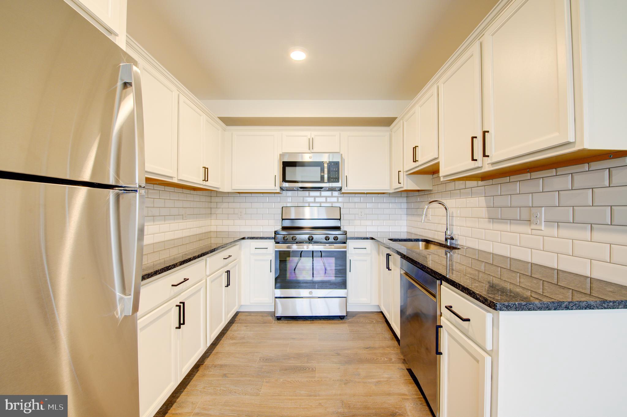 ROXBOROUGH - Residential Lease