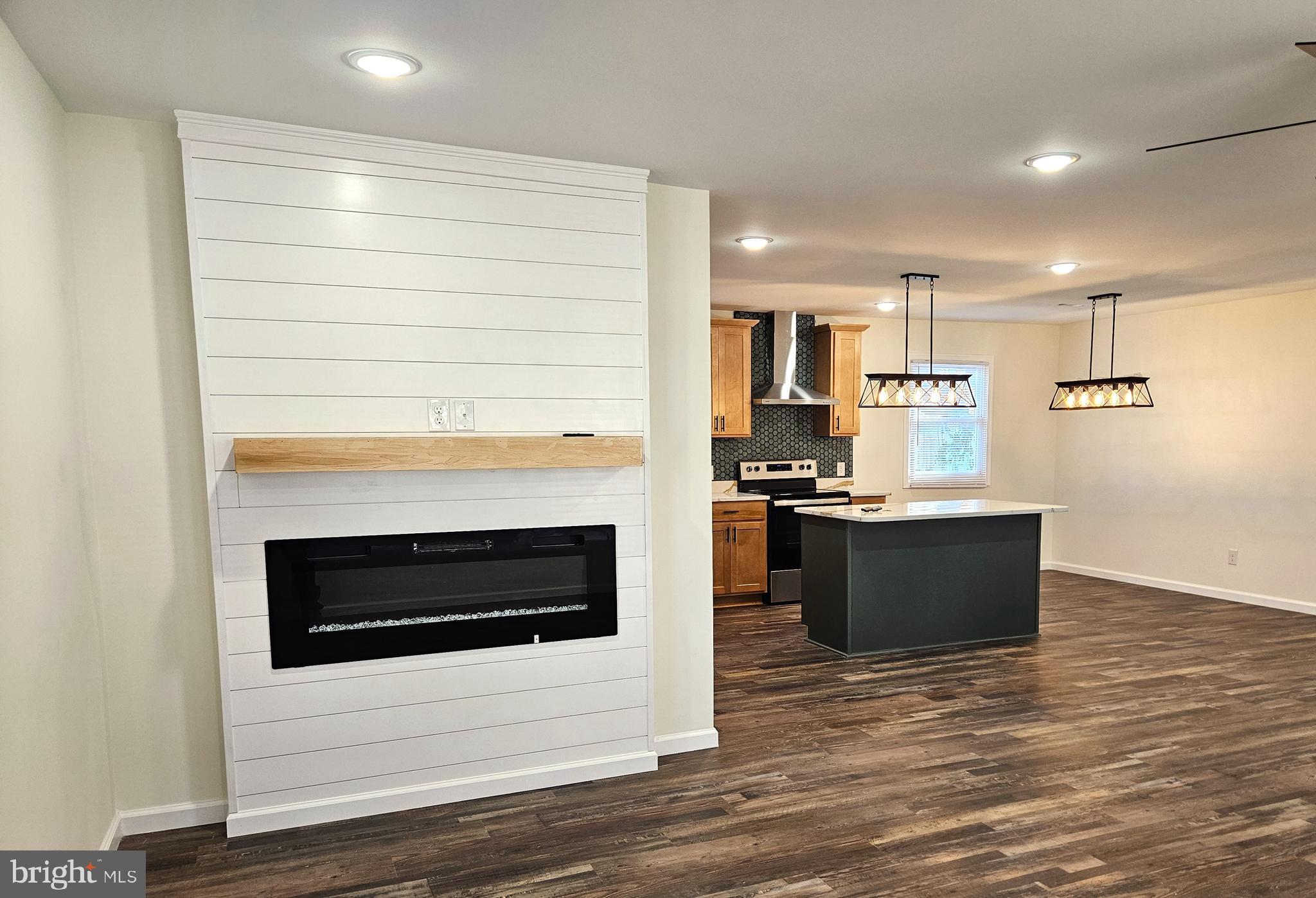 HOMEWOOD - Residential