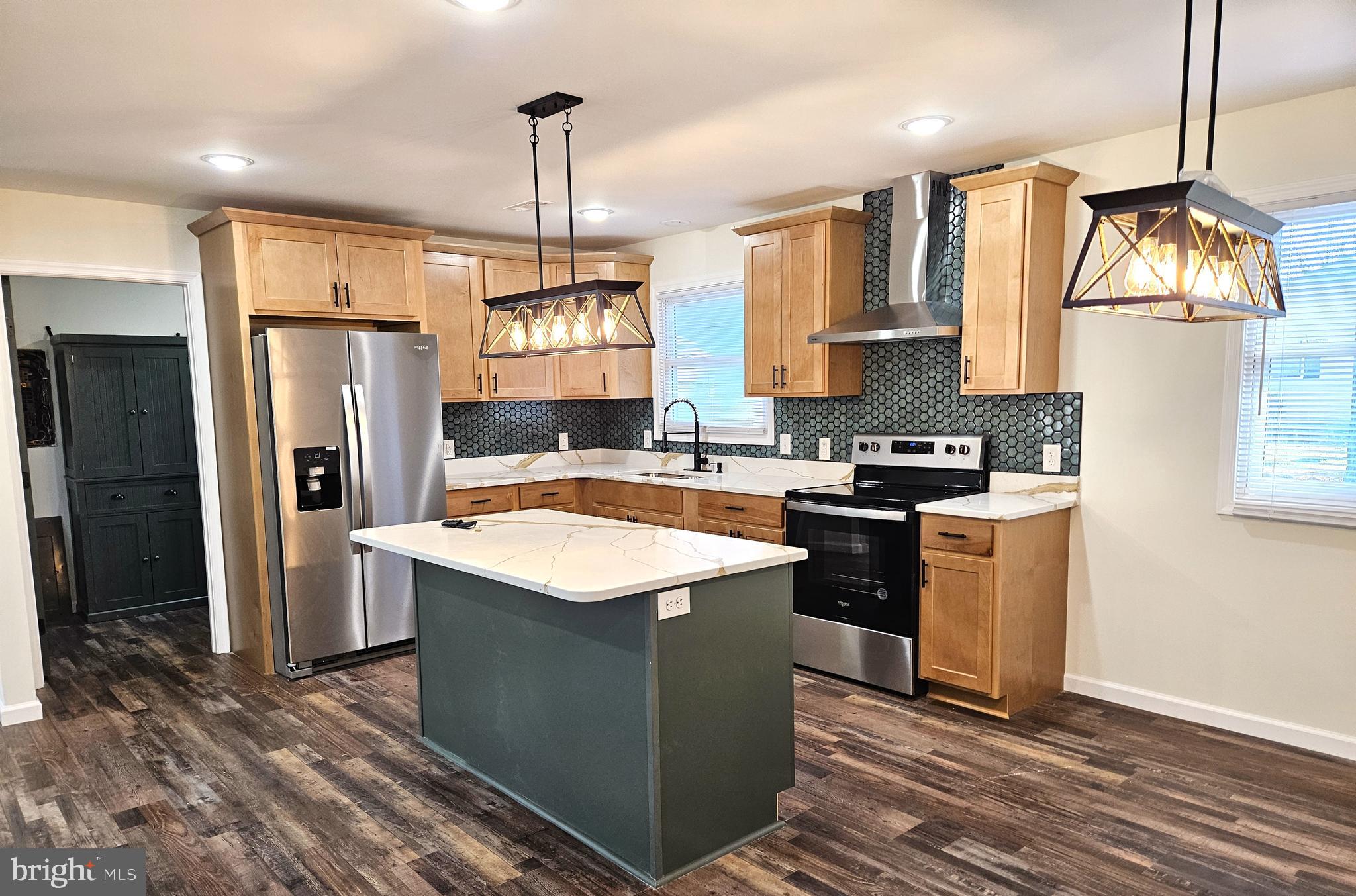 HOMEWOOD - Residential