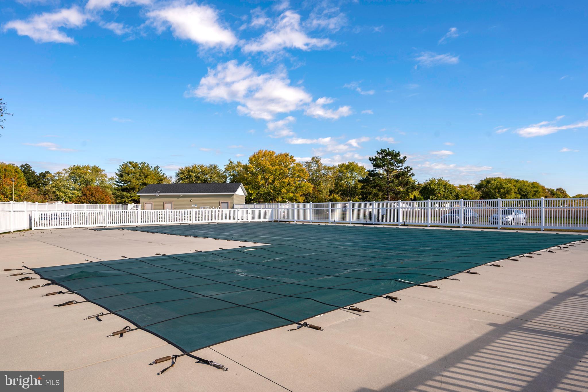 WHISPERING PINE MHP - Residential