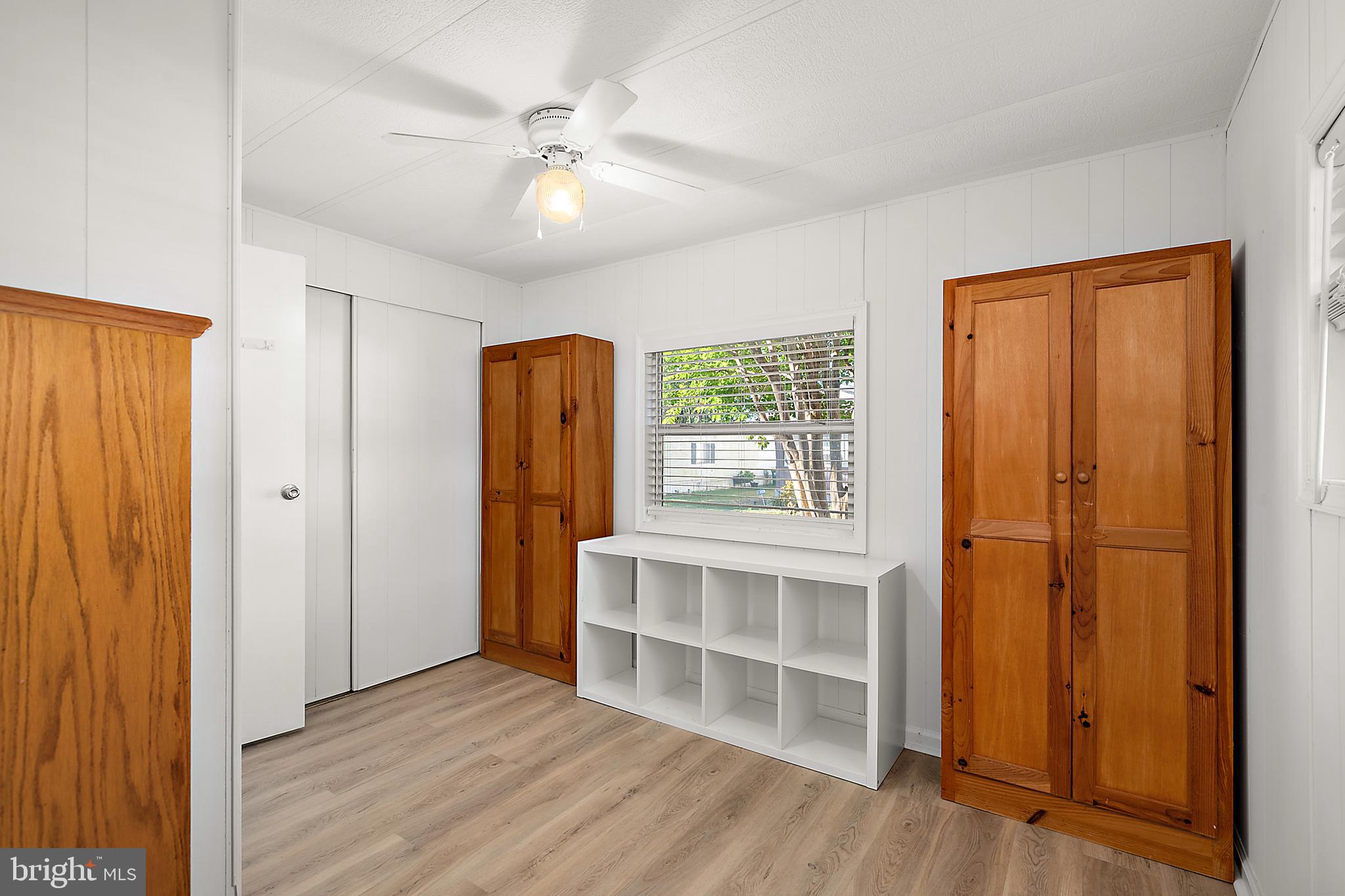 WHISPERING PINE MHP - Residential