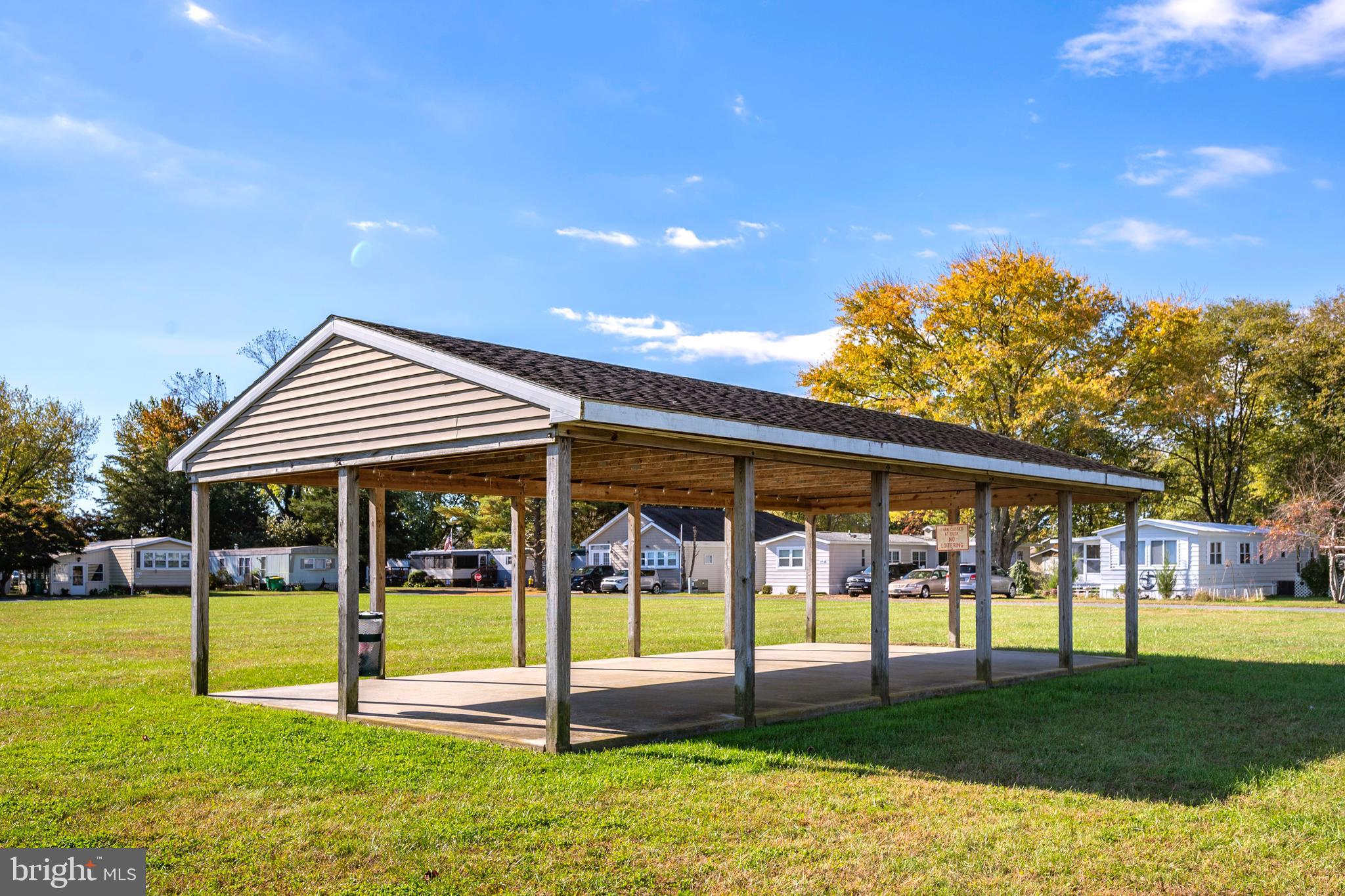 WHISPERING PINE MHP - Residential