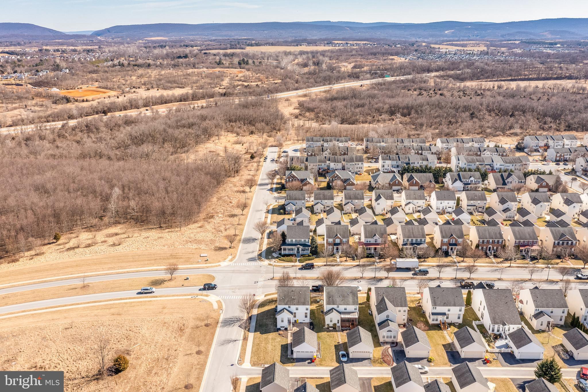 LAKELAND PLACE - Residential