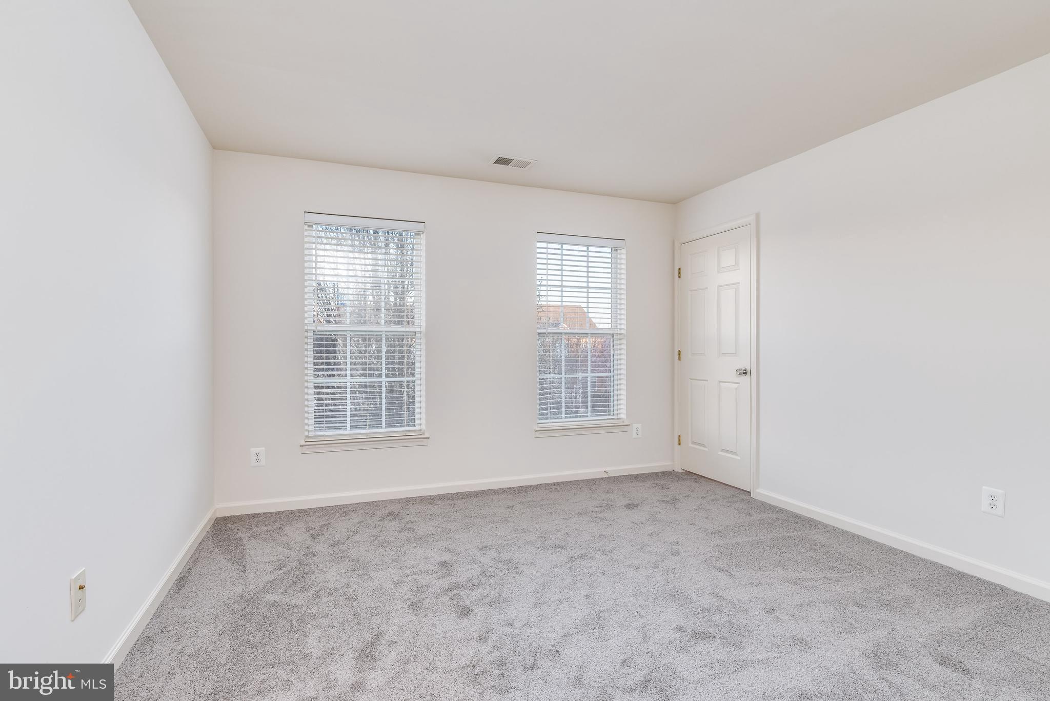 LAKELAND PLACE - Residential