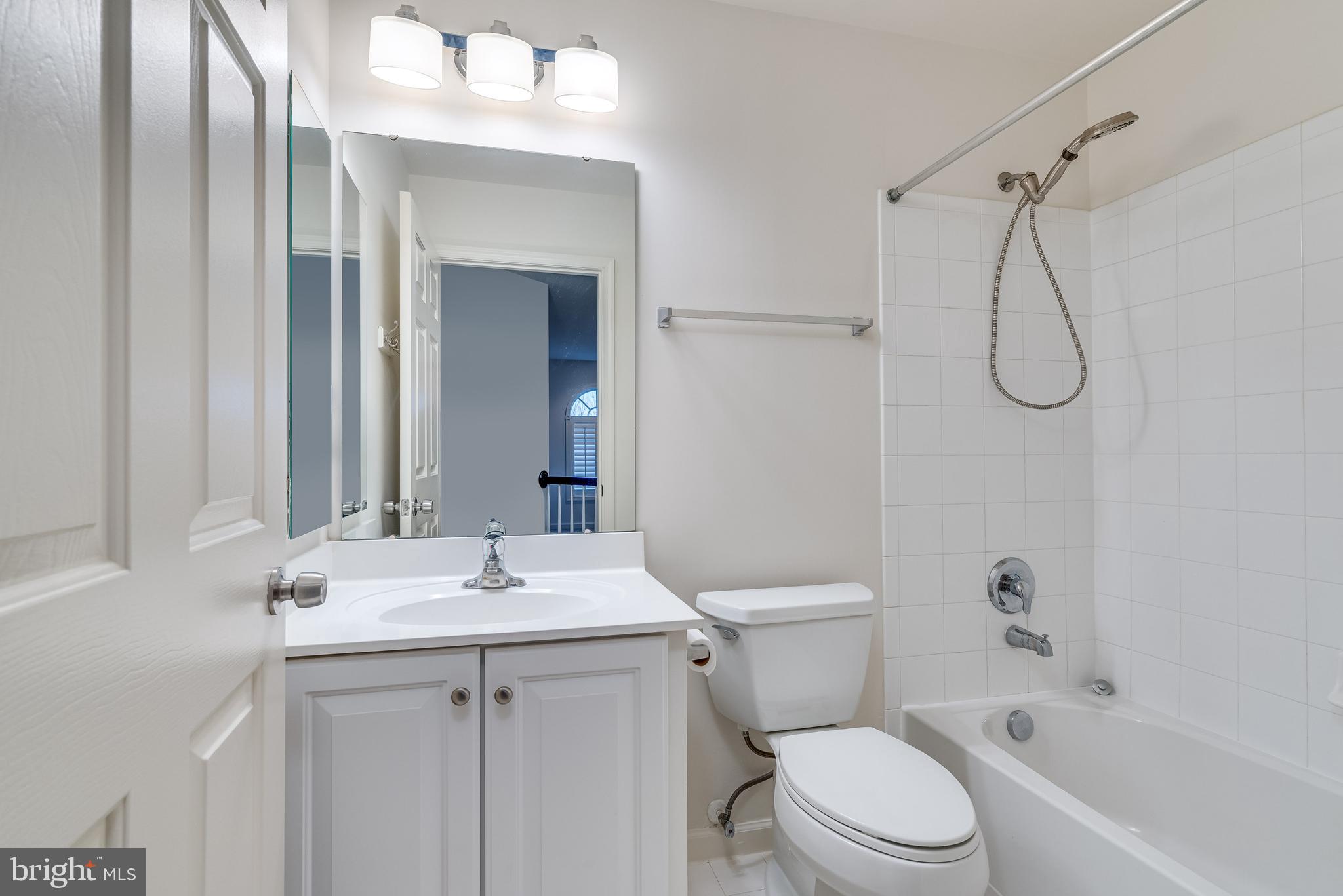 LAKELAND PLACE - Residential