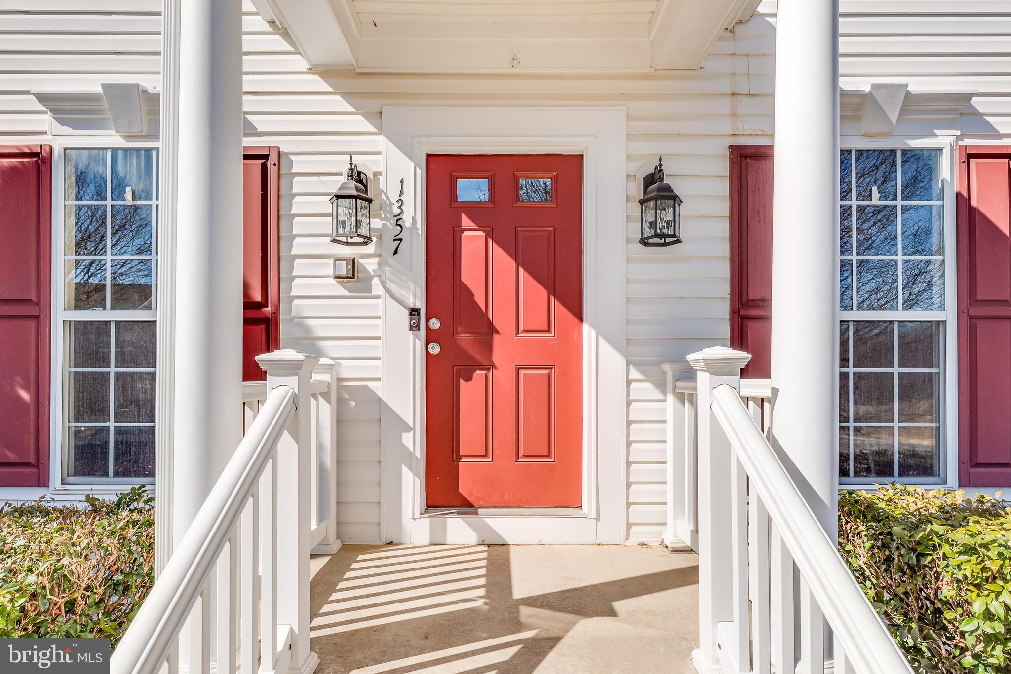 LAKELAND PLACE - Residential