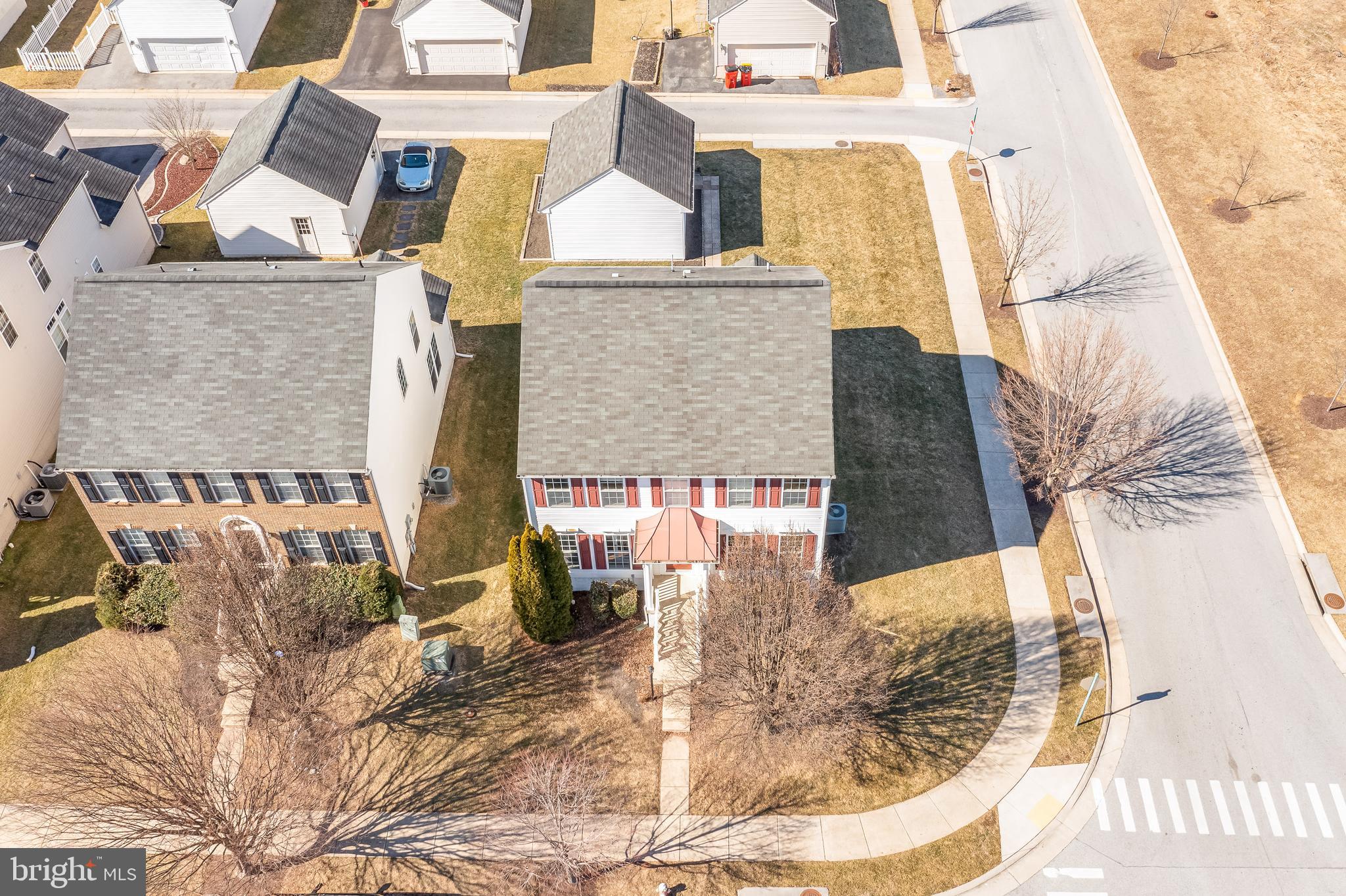 LAKELAND PLACE - Residential