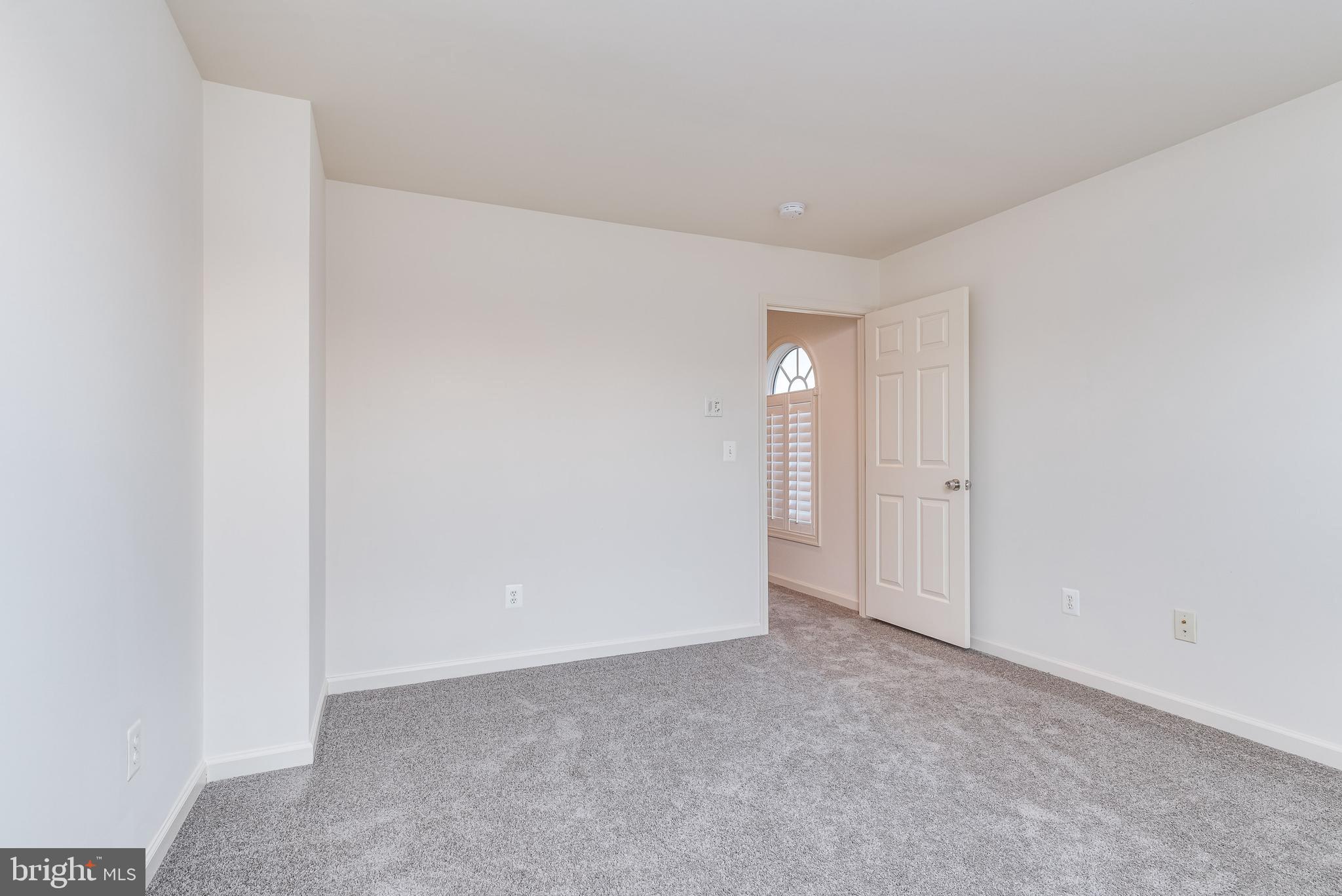 LAKELAND PLACE - Residential