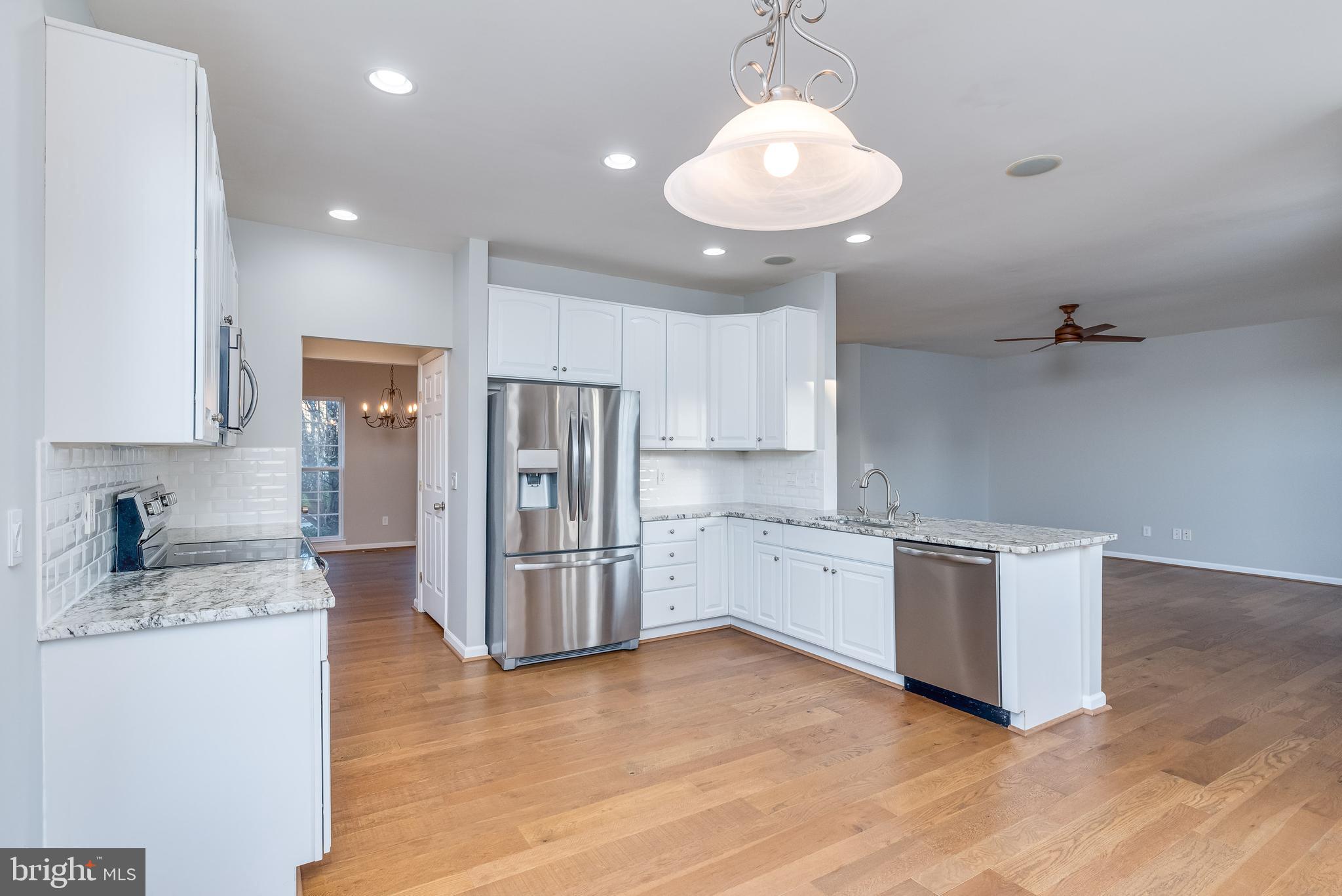 LAKELAND PLACE - Residential