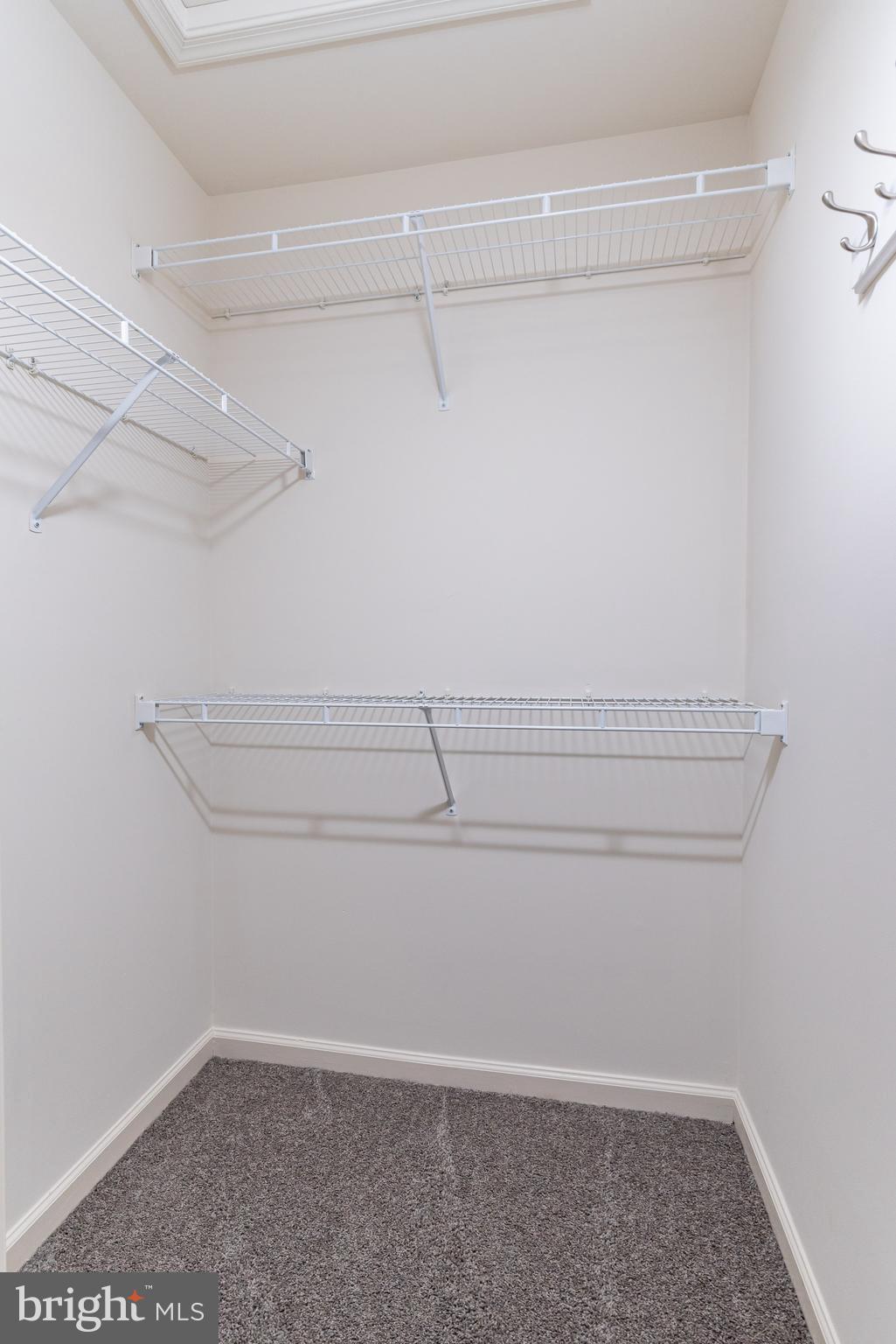 LAKELAND PLACE - Residential