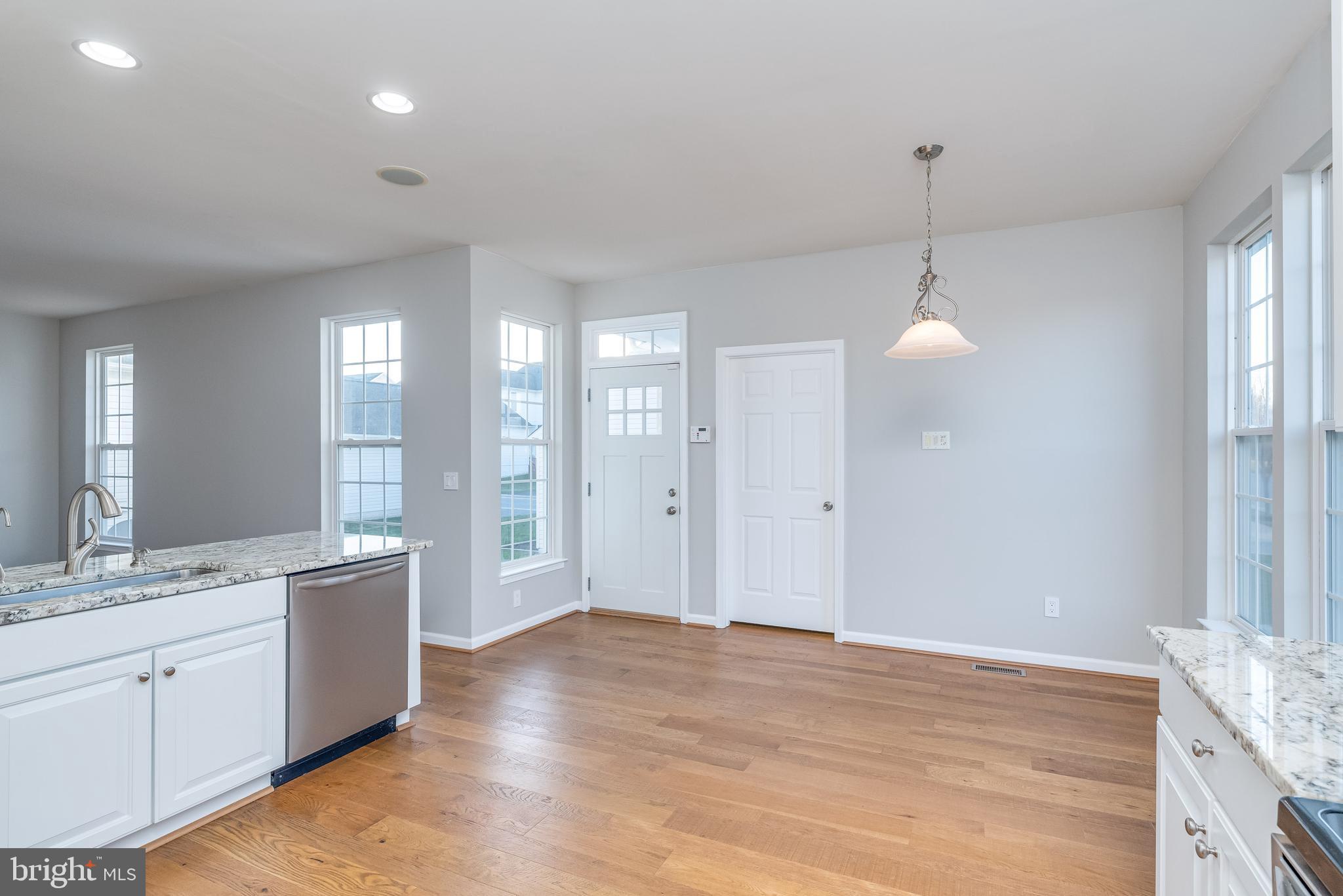 LAKELAND PLACE - Residential