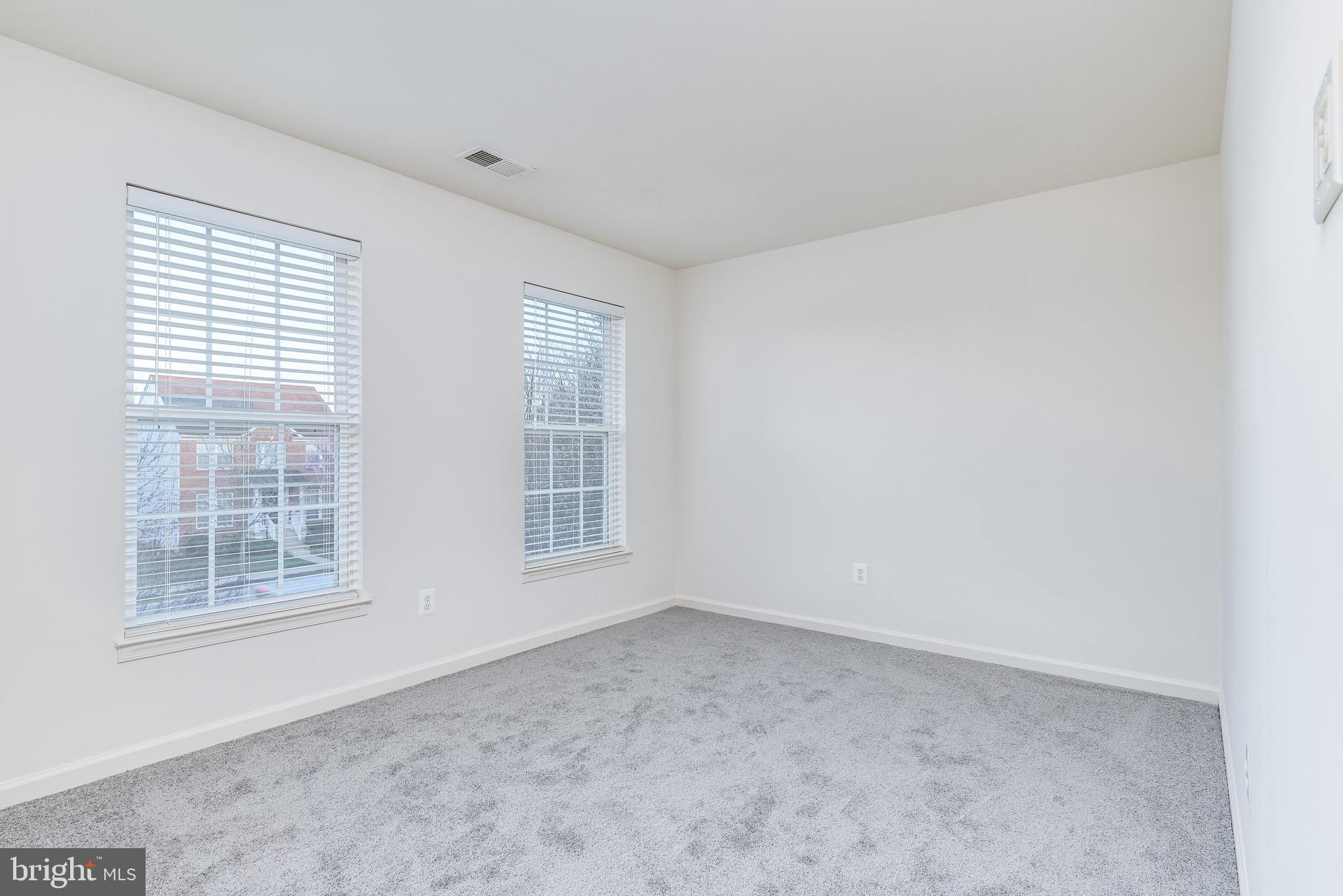 LAKELAND PLACE - Residential