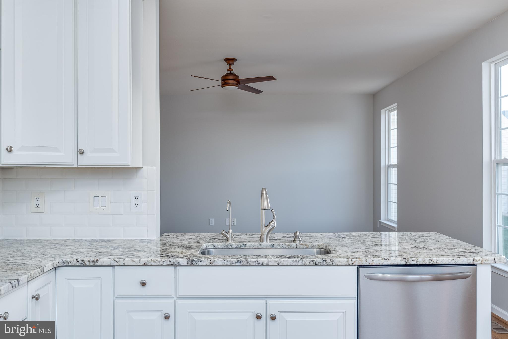 LAKELAND PLACE - Residential