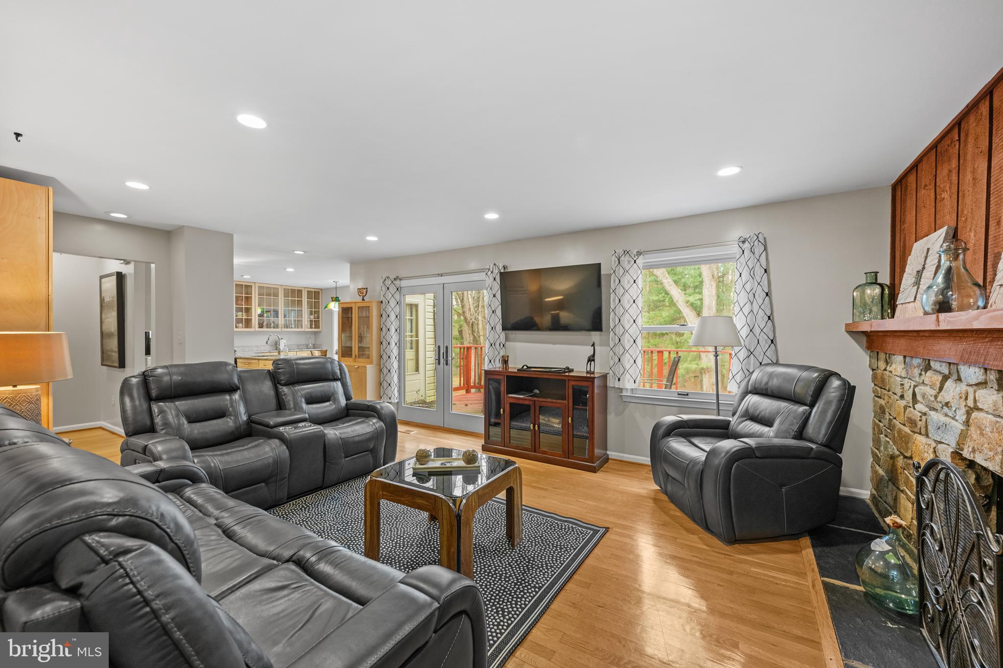 EAST GATE OF POTOMAC - Residential