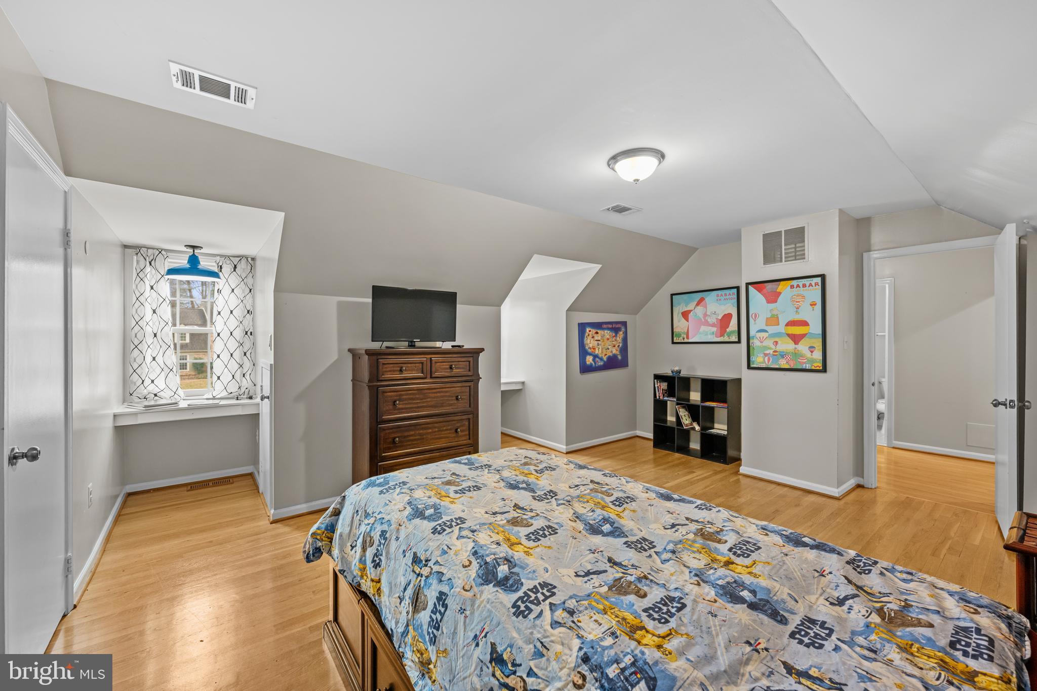 EAST GATE OF POTOMAC - Residential