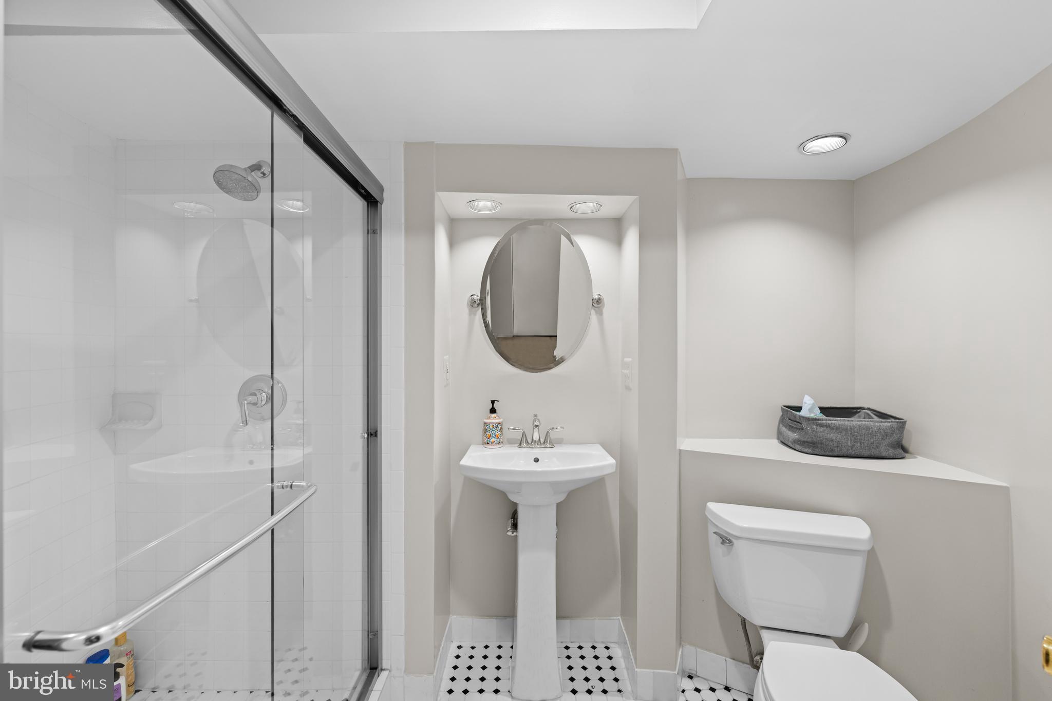 EAST GATE OF POTOMAC - Residential