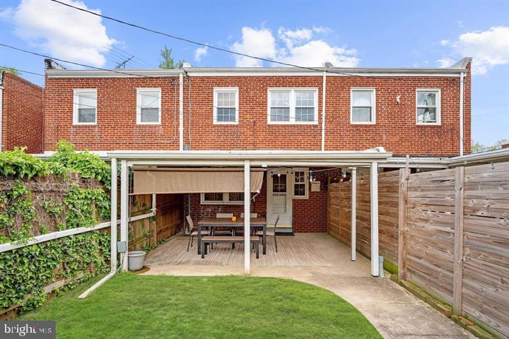 HAMPDEN HISTORIC DISTRICT - Residential Lease