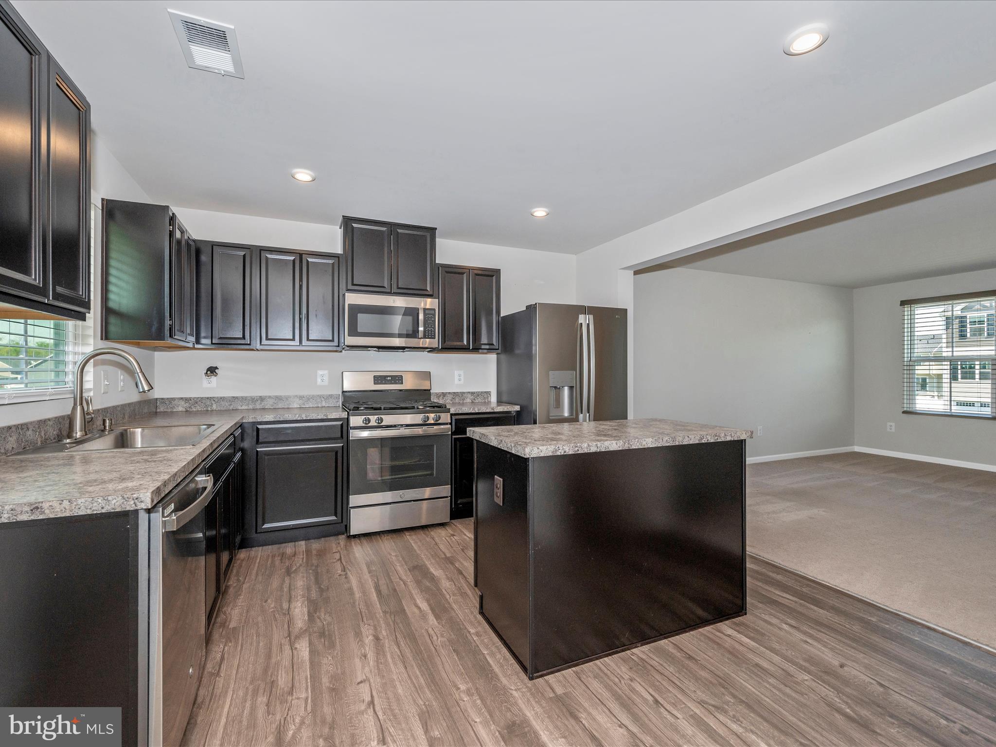 THE LAKES AT MARTINSBURG - Residential