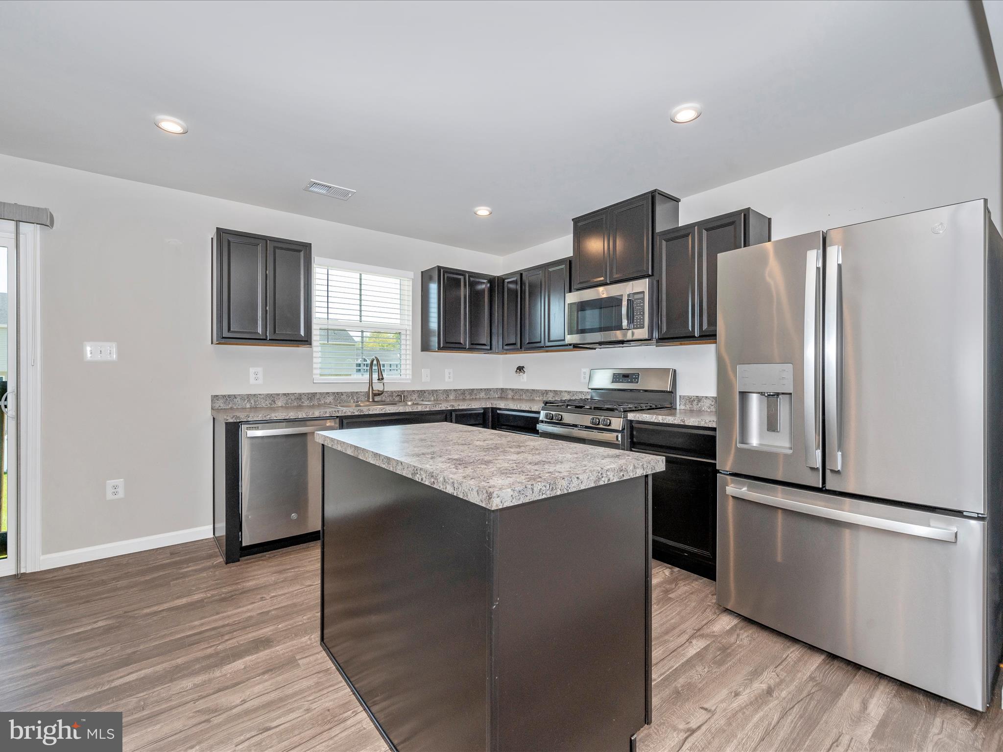 THE LAKES AT MARTINSBURG - Residential