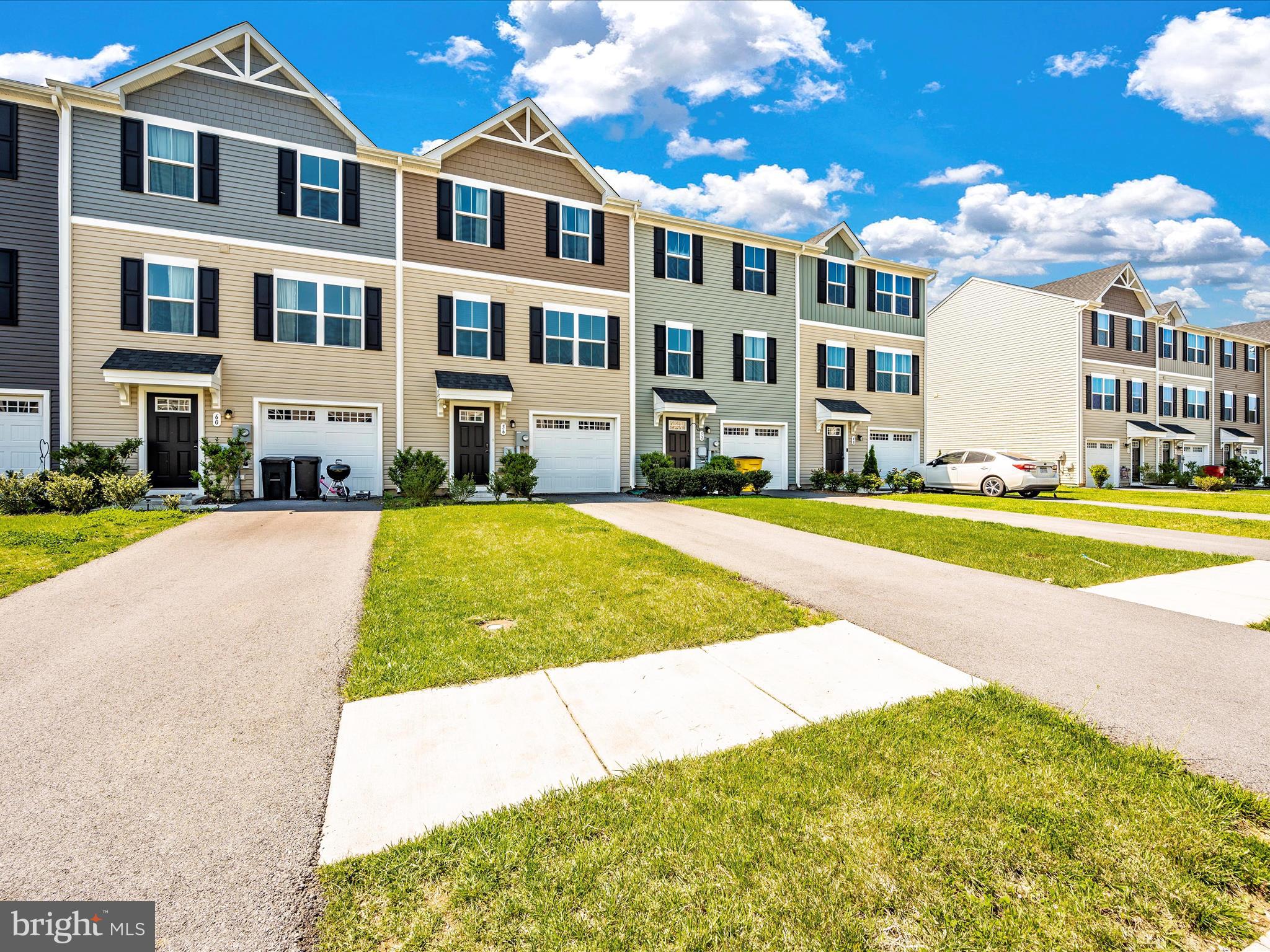 THE LAKES AT MARTINSBURG - Residential