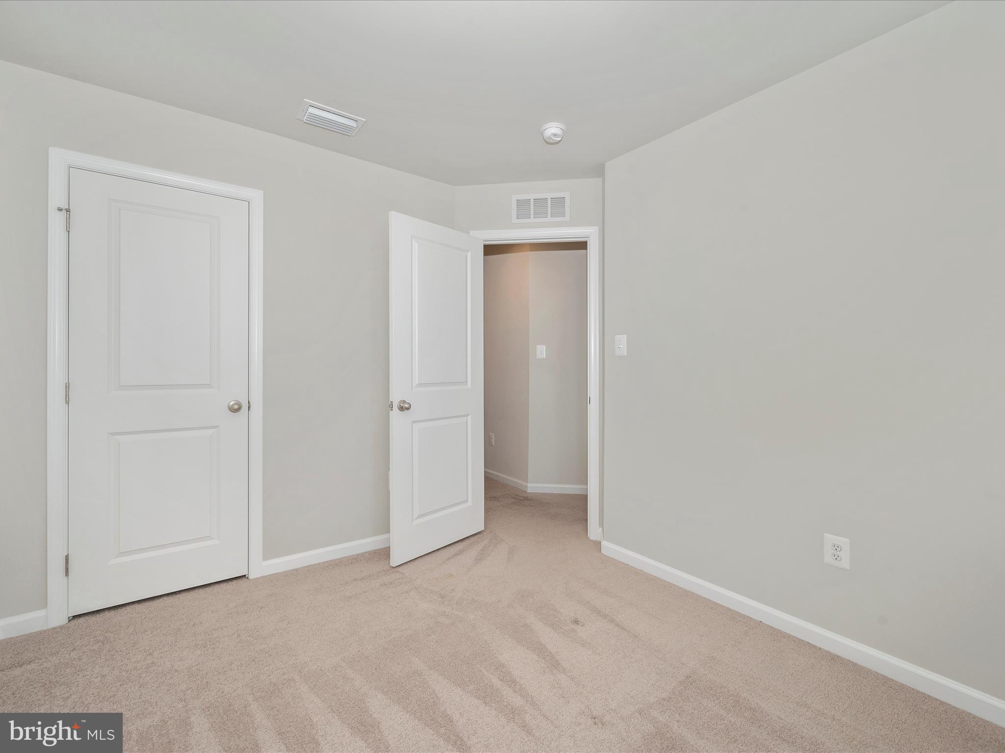 THE LAKES AT MARTINSBURG - Residential