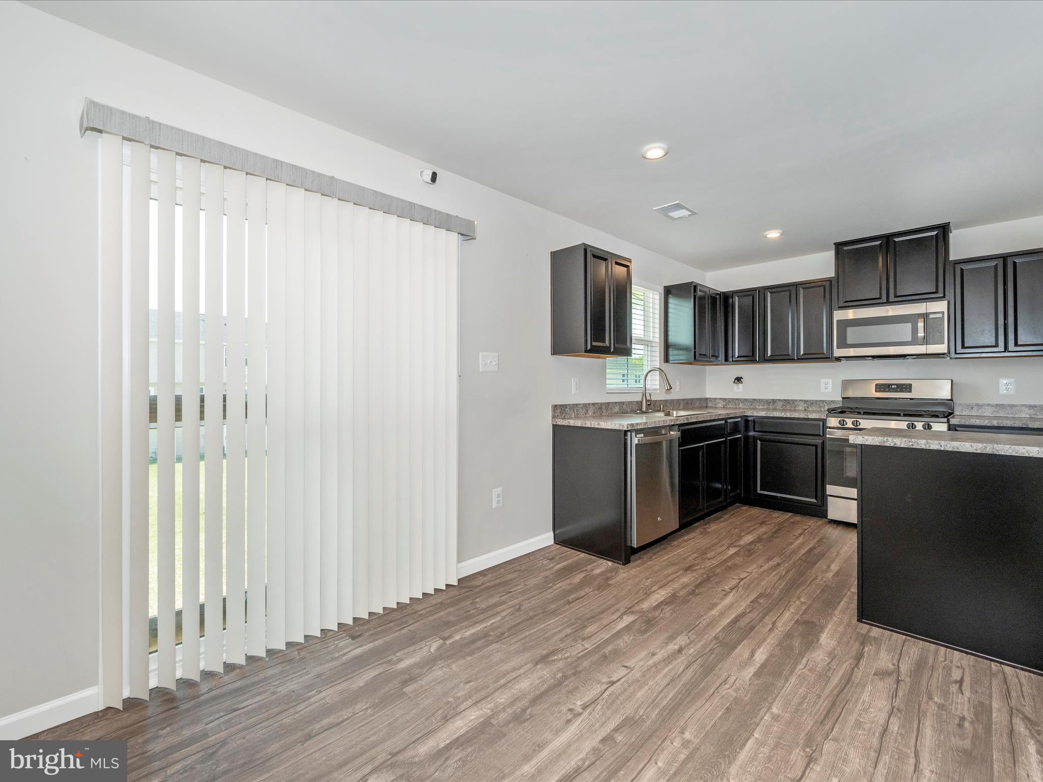 THE LAKES AT MARTINSBURG - Residential