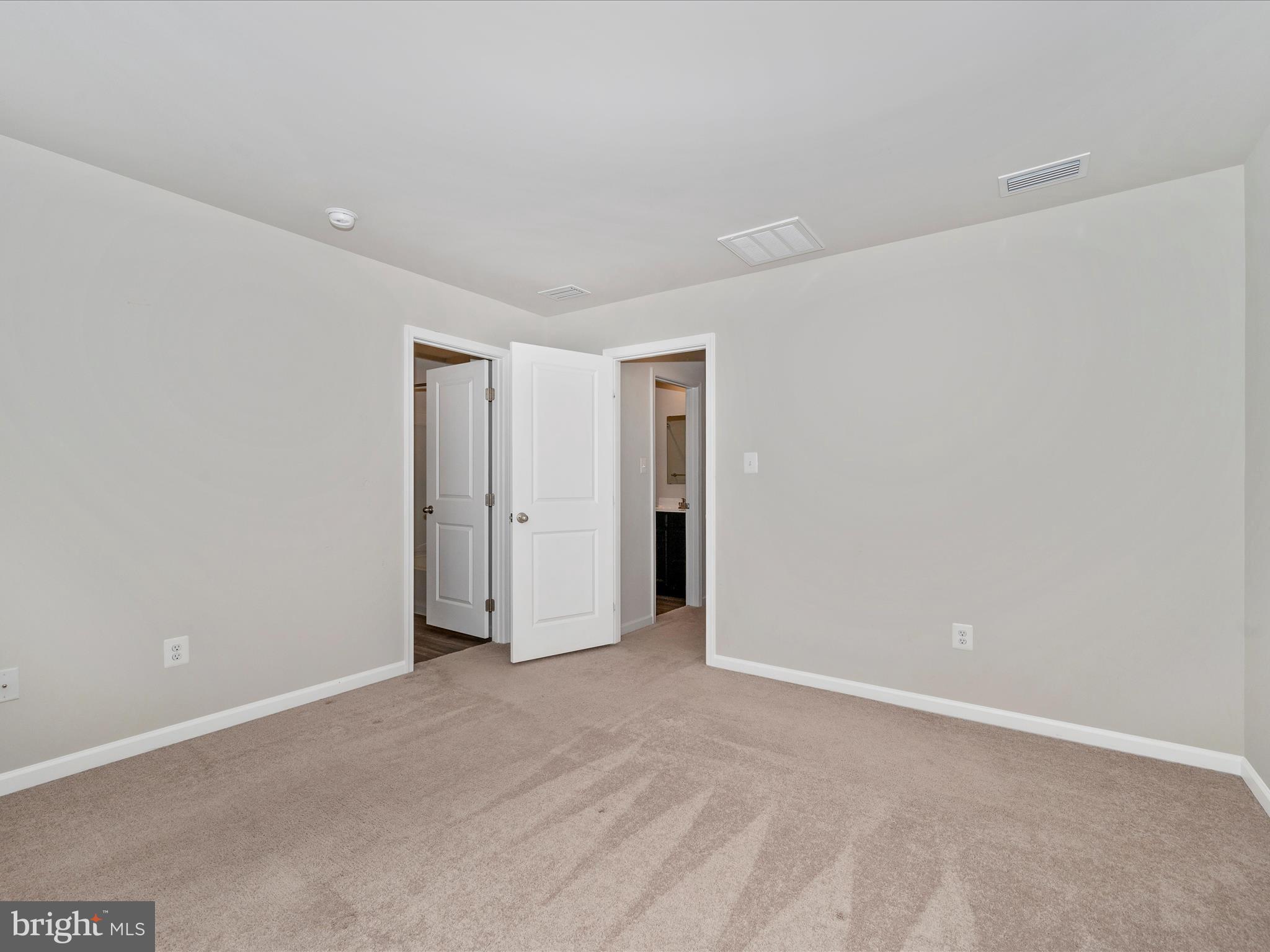 THE LAKES AT MARTINSBURG - Residential