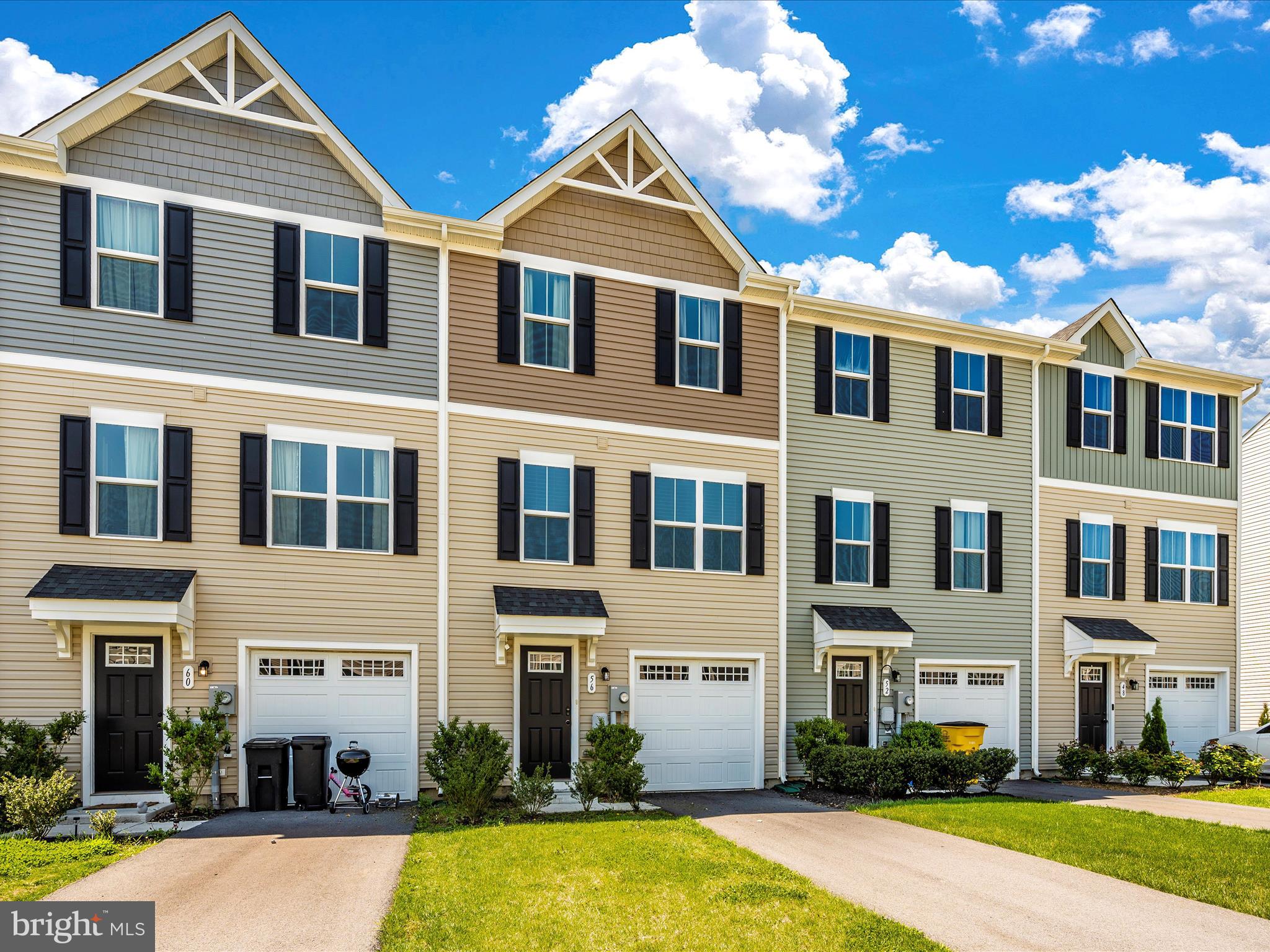 THE LAKES AT MARTINSBURG - Residential