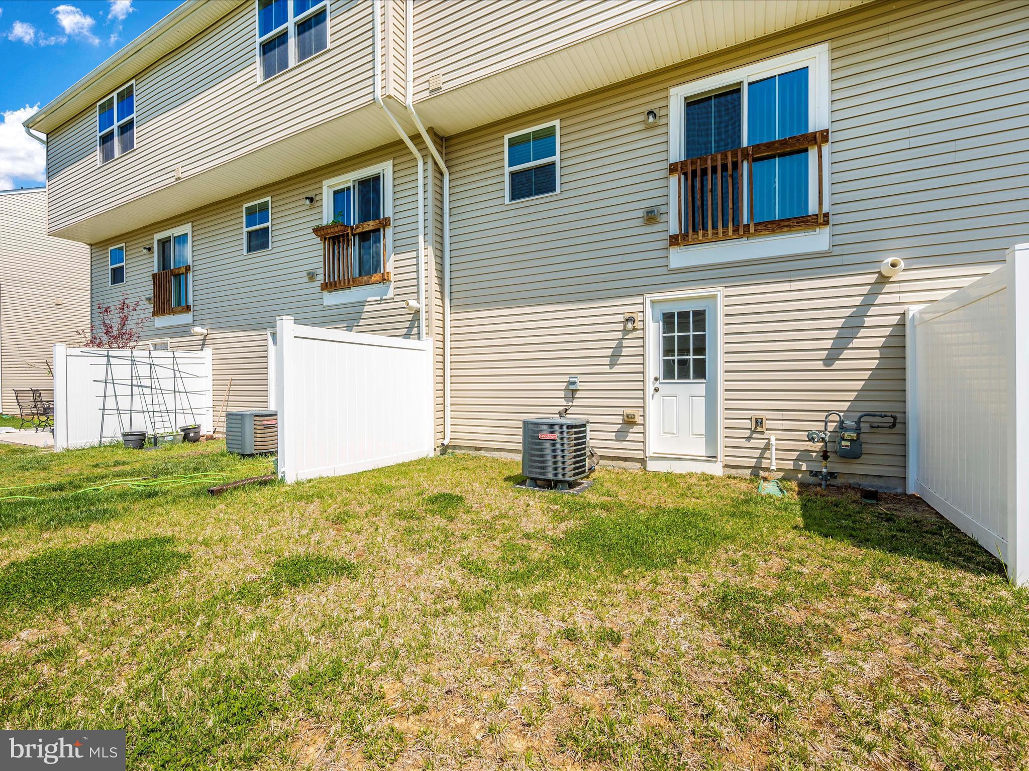 THE LAKES AT MARTINSBURG - Residential