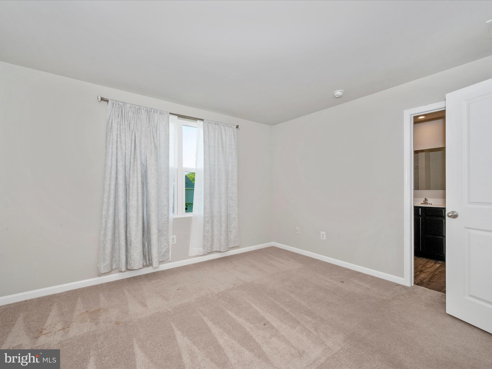 THE LAKES AT MARTINSBURG - Residential