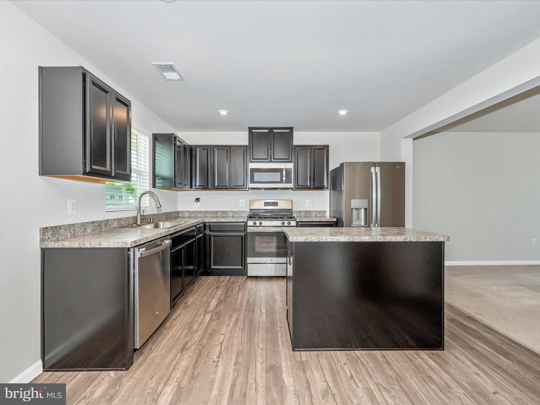 THE LAKES AT MARTINSBURG - Residential