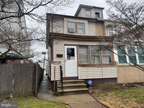 Townhouse For Sale - 1553 Chambers Street<br/> Mercer County, TRENTON, NJ 08610