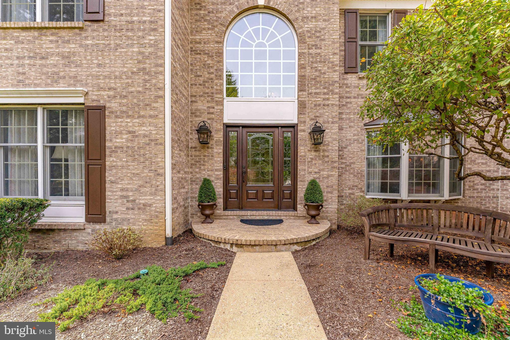 ROSE TREE ESTS - Residential