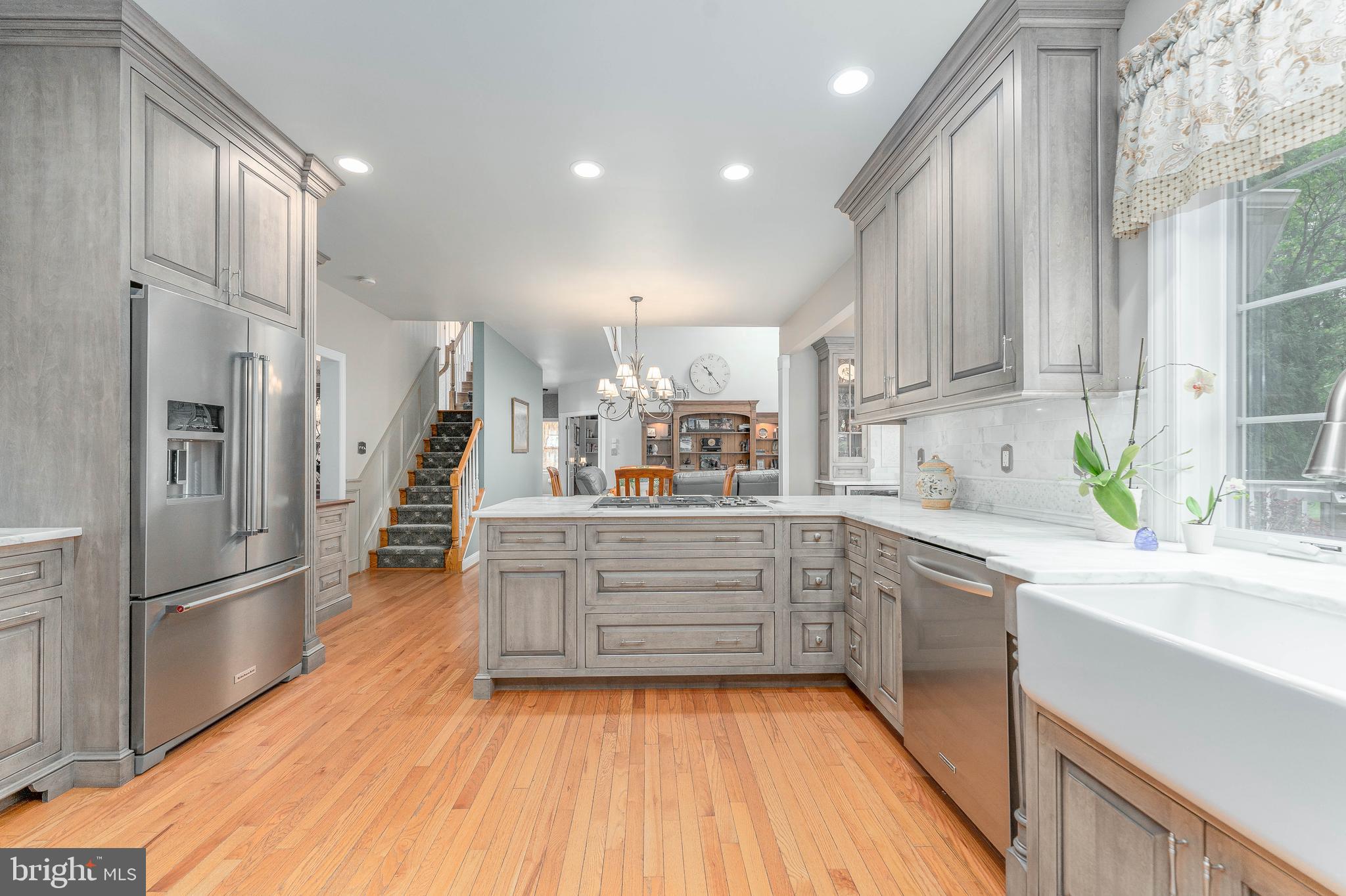 ROSE TREE ESTS - Residential