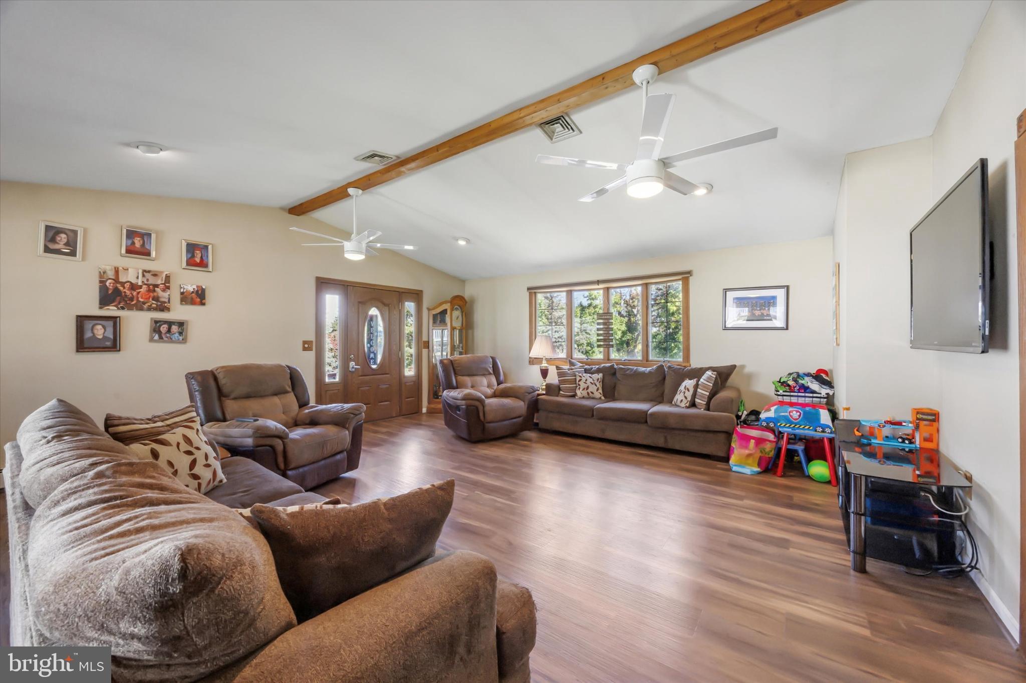 5 BLACKHORSE LANE